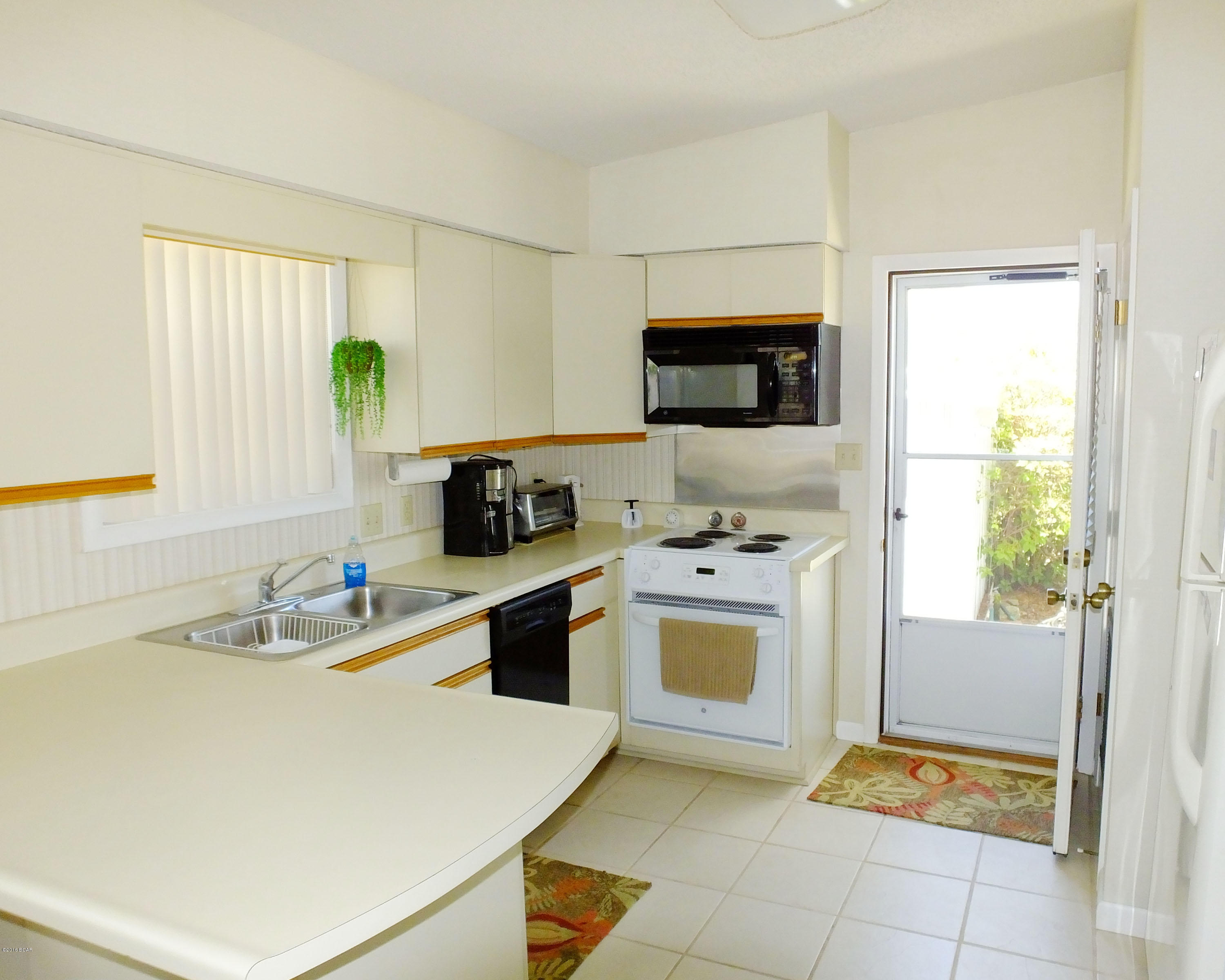 Venture Out Travel Trail - Residential