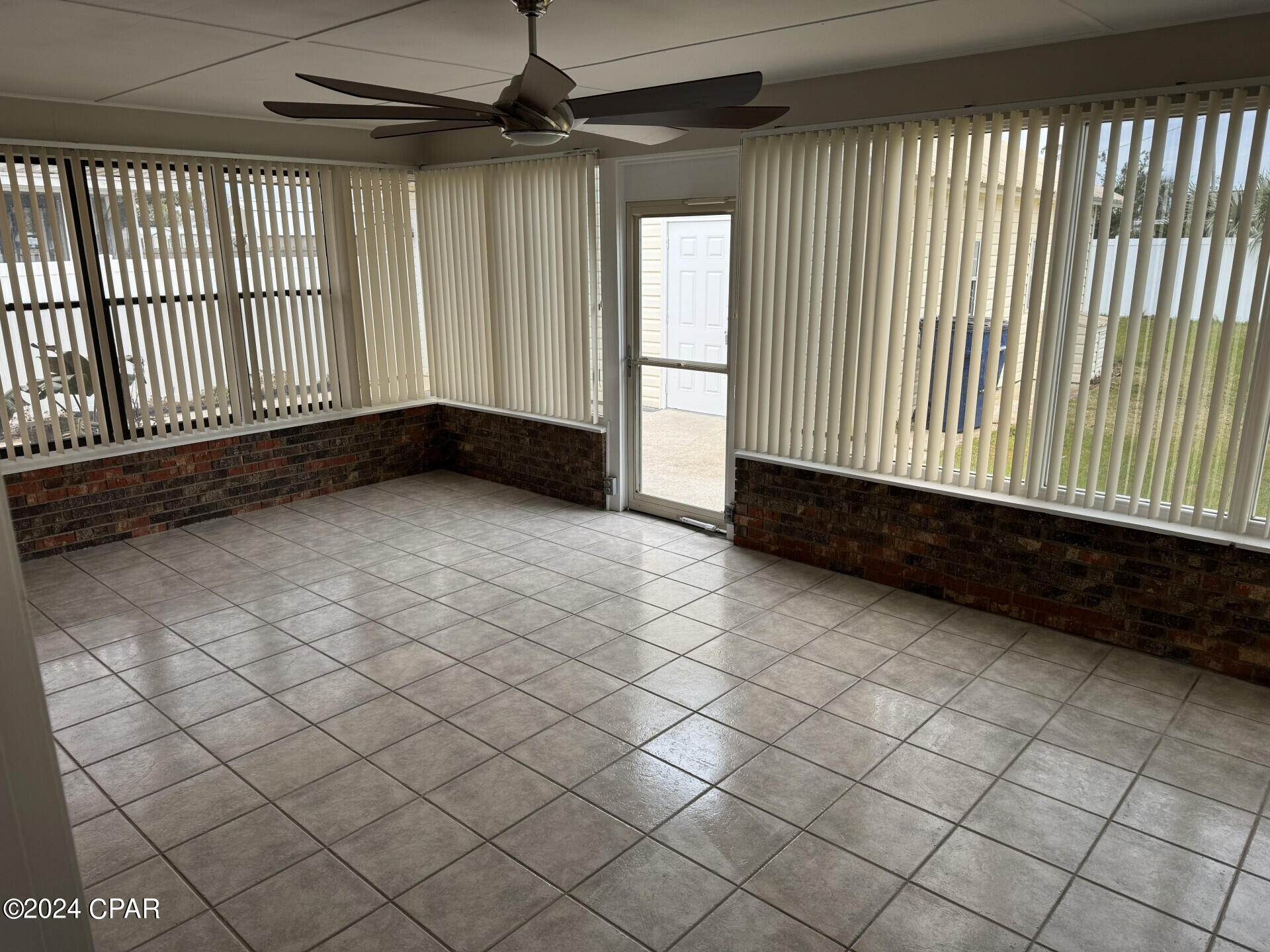 Hentz 1st Add Unit B - Residential