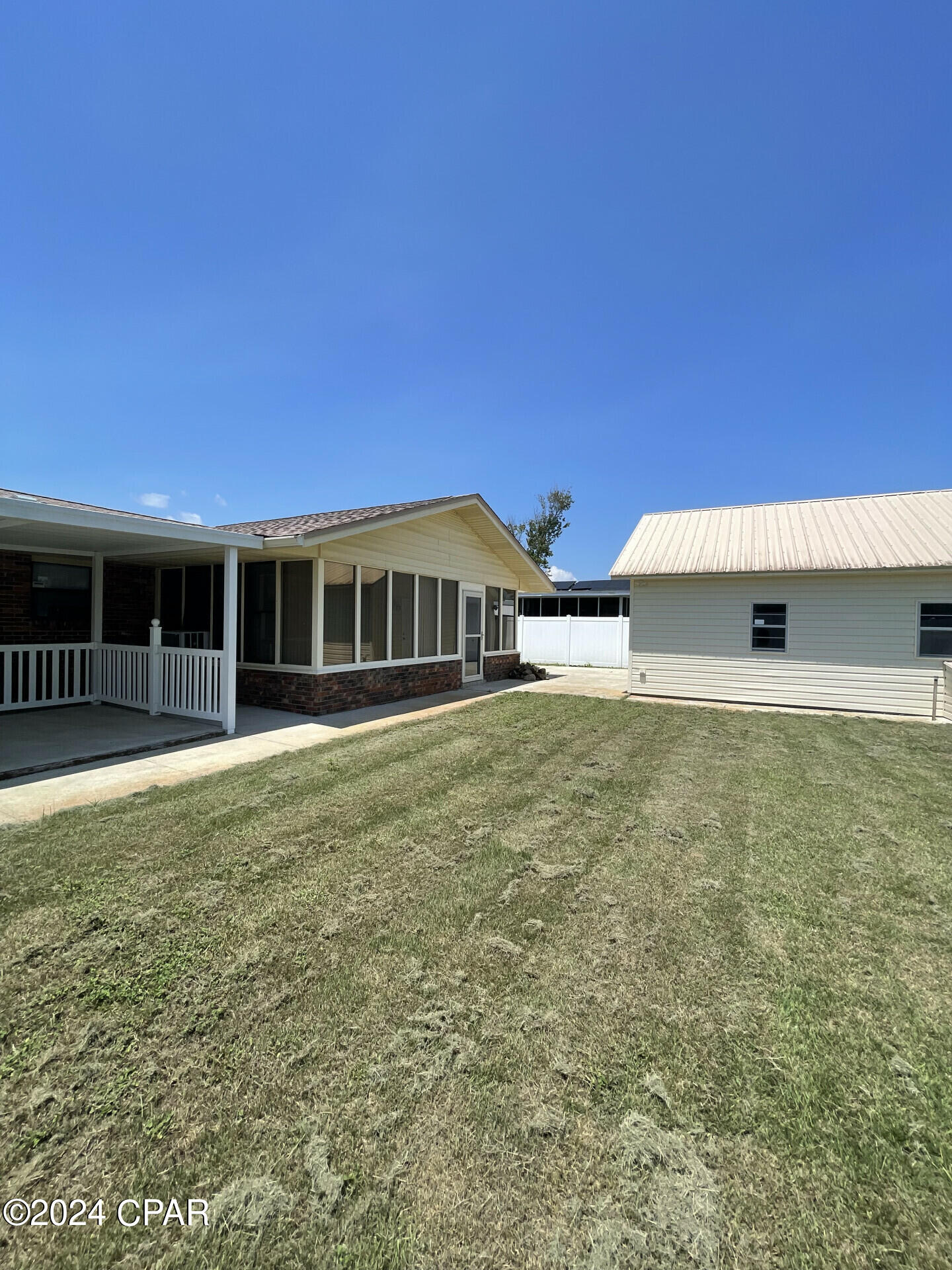 Hentz 1st Add Unit B - Residential