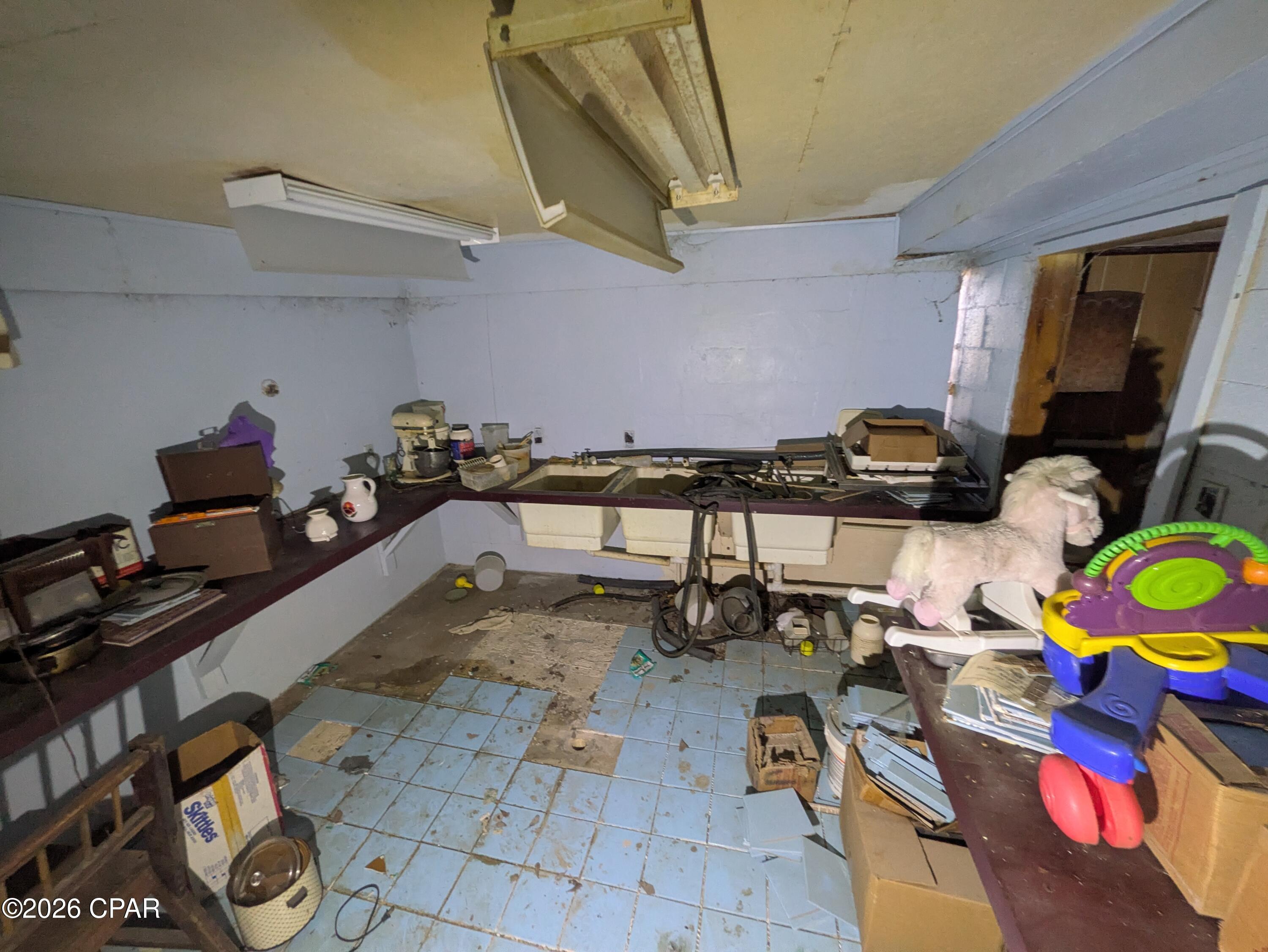 Green Hills - Commercial Sale