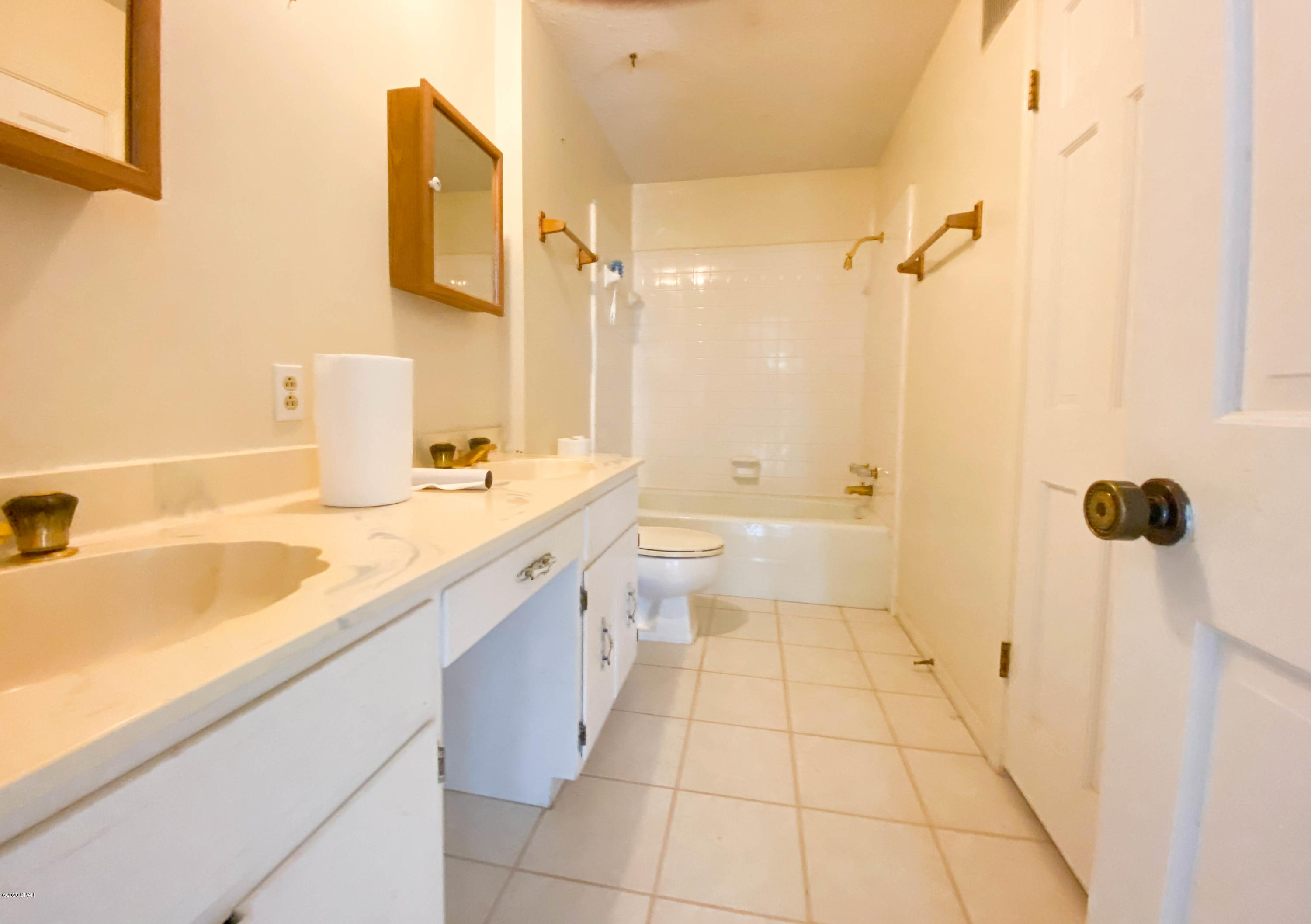 Pretty Bayou Island - Residential