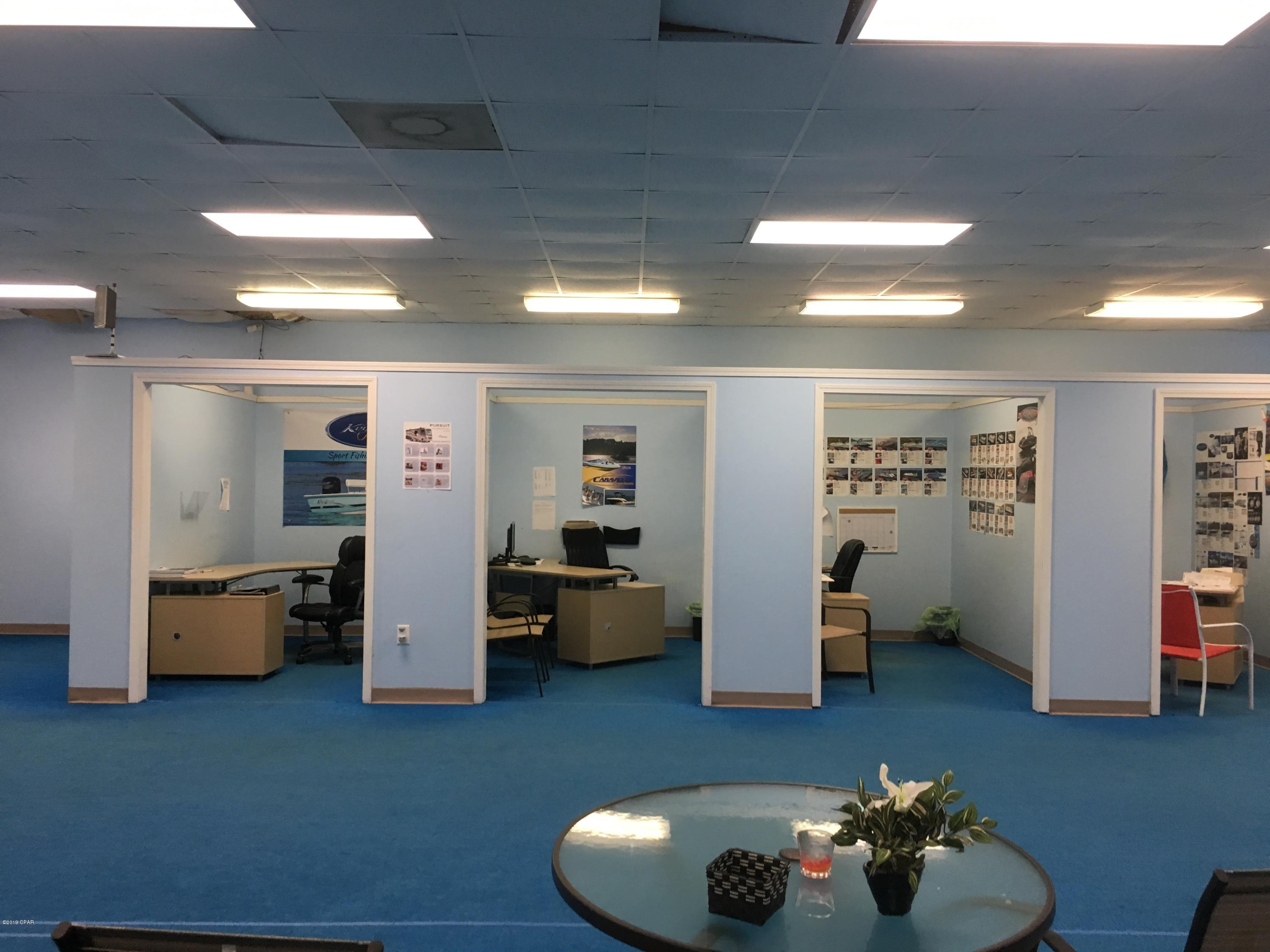 [No Recorded Subdiv] - Commercial Lease