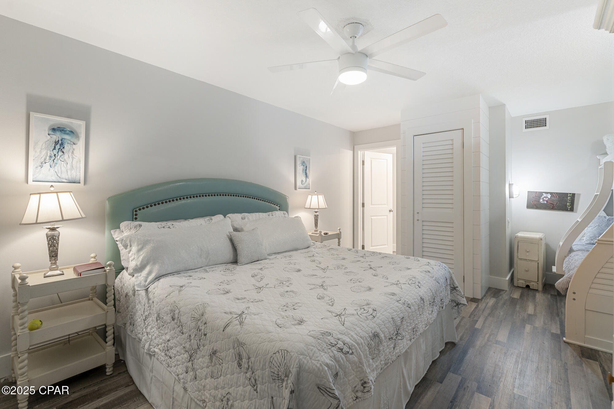 Holiday Isle - Residential