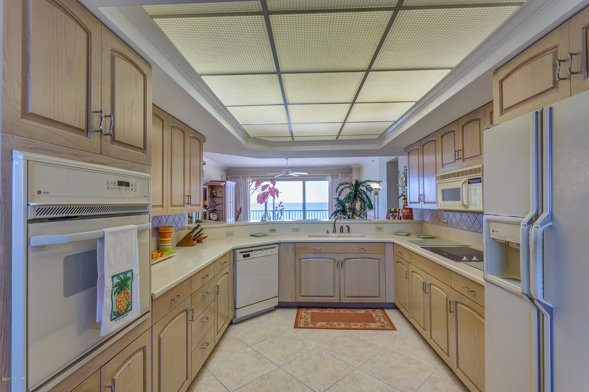 Summerwinds Condo - Residential