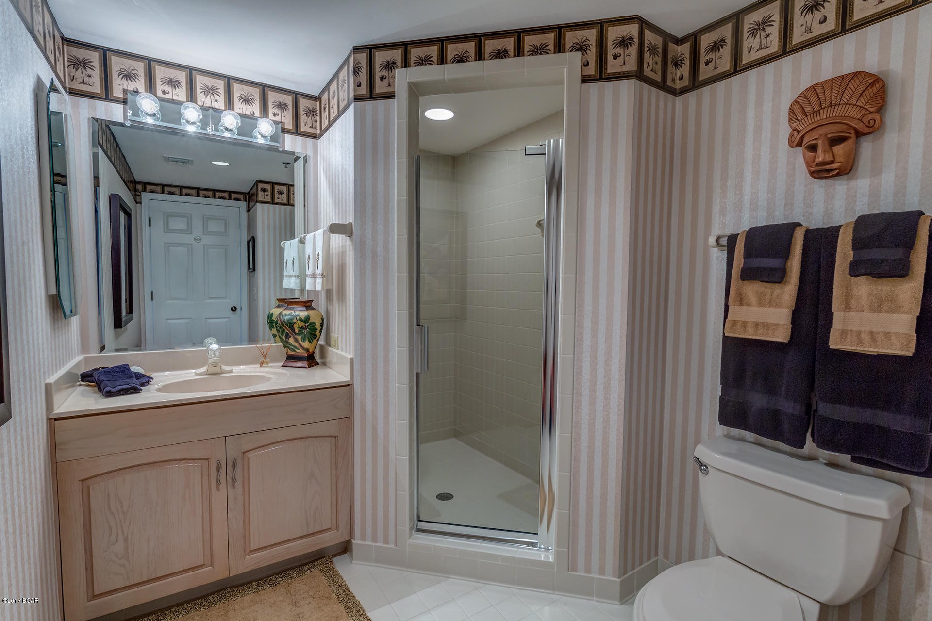 Summerwinds Condo - Residential