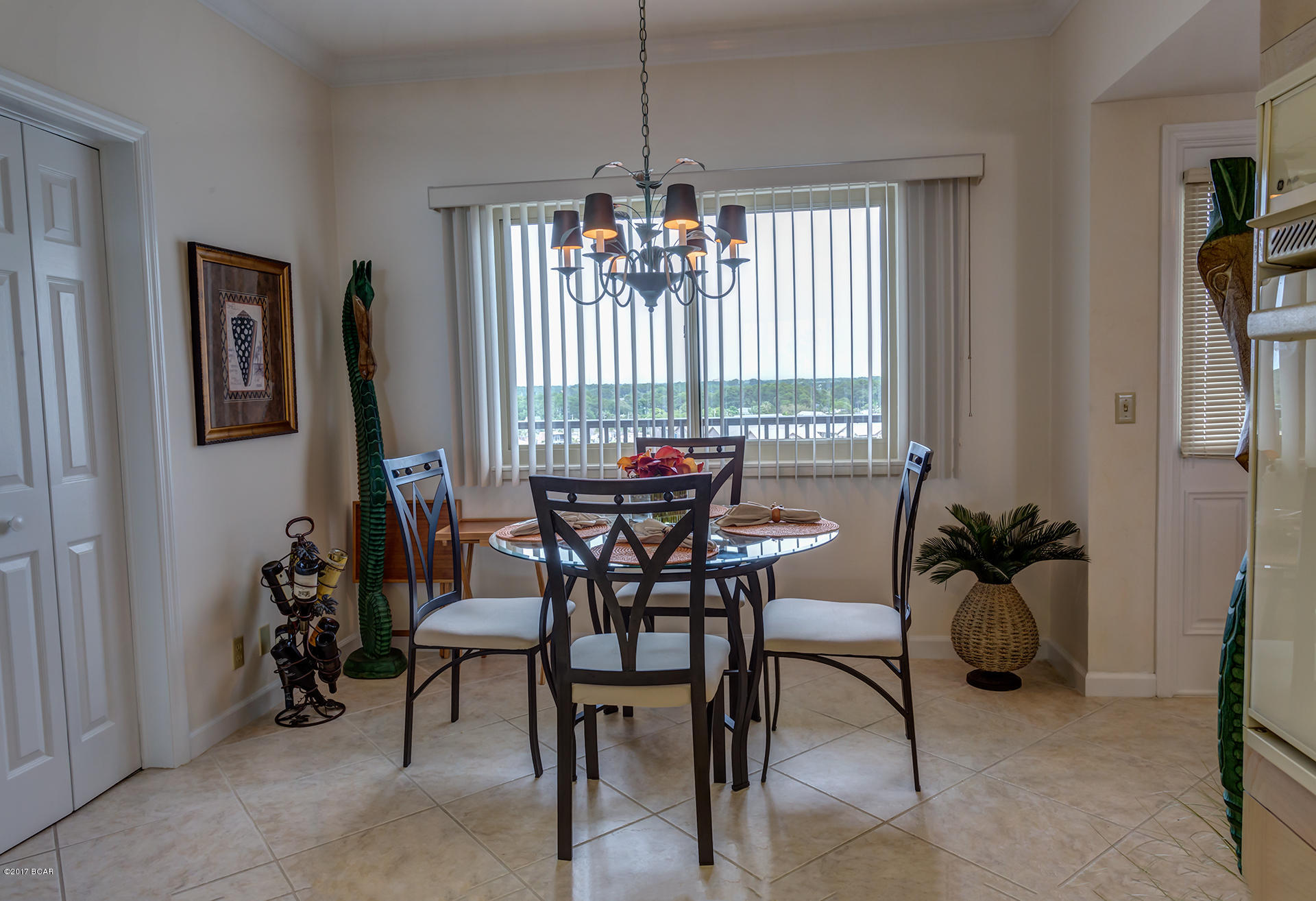 Summerwinds Condo - Residential