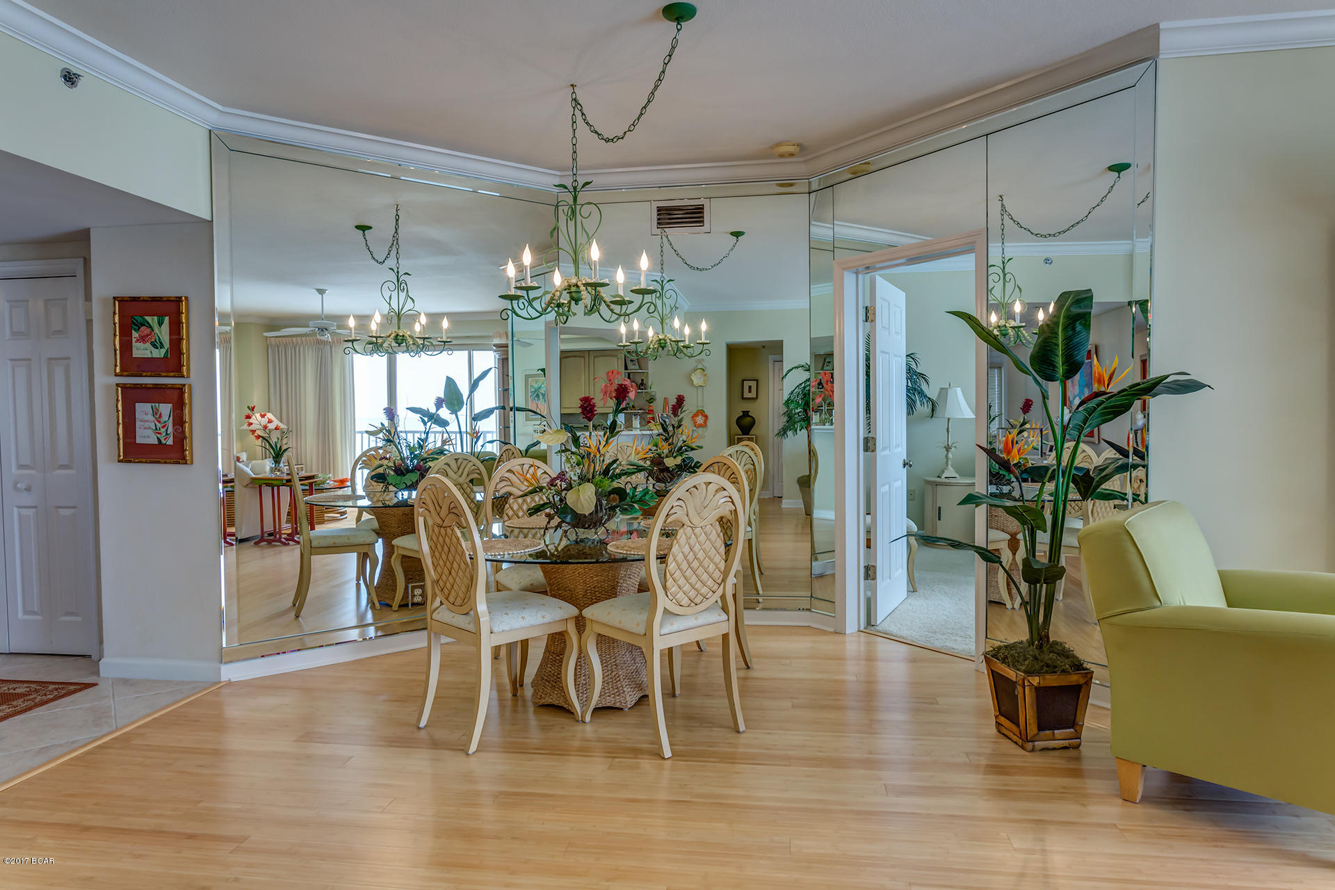 Summerwinds Condo - Residential