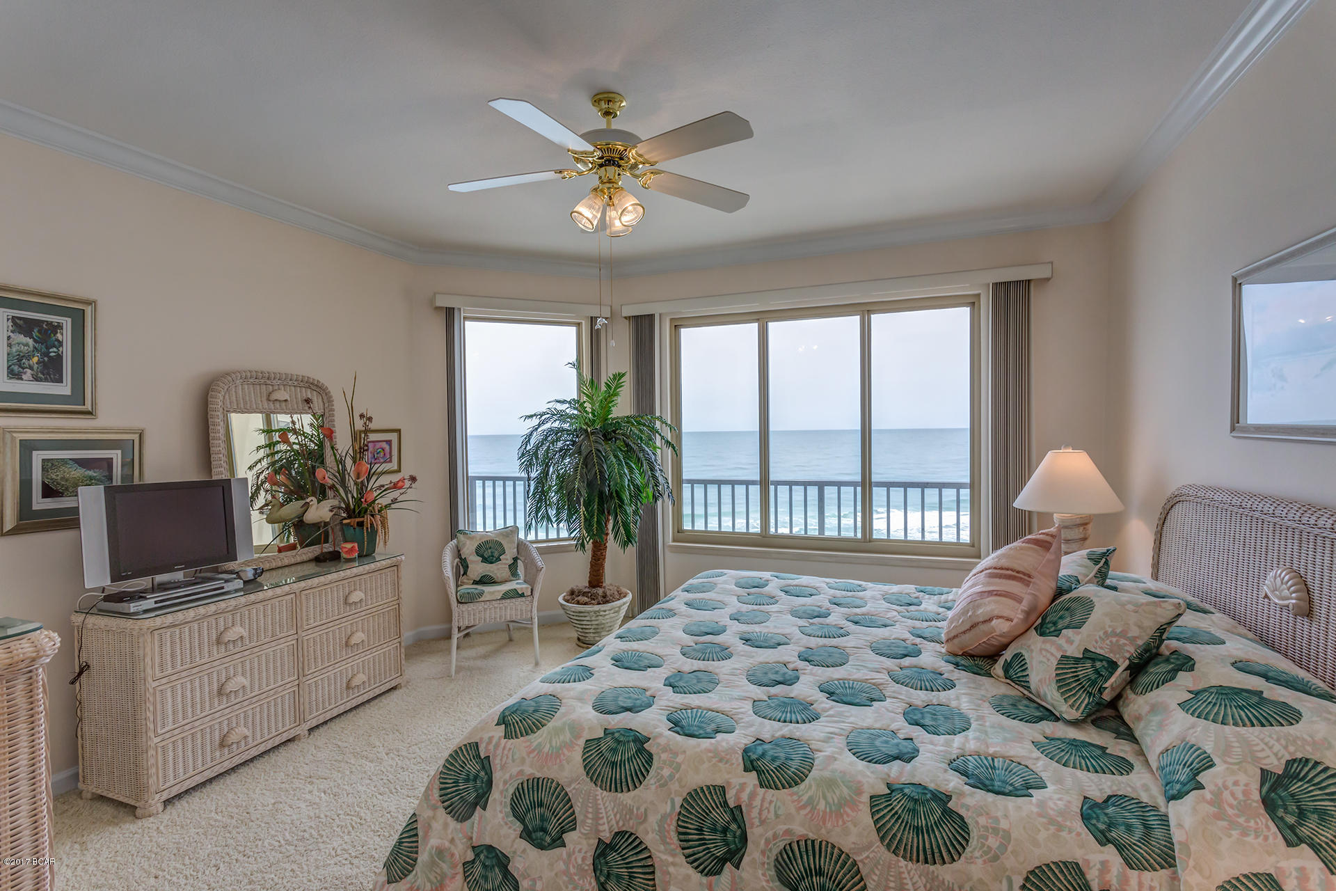 Summerwinds Condo - Residential