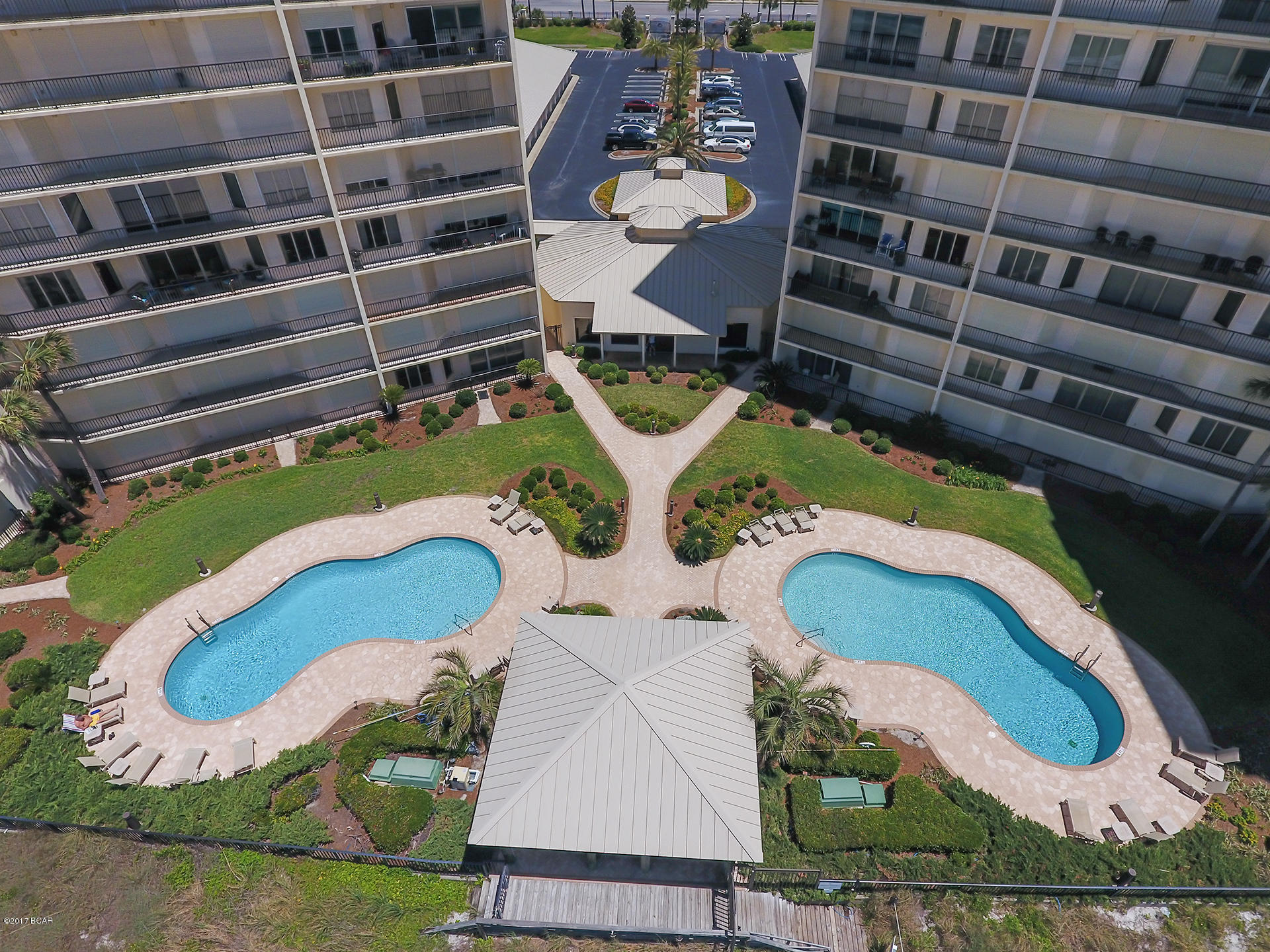 Summerwinds Condo - Residential