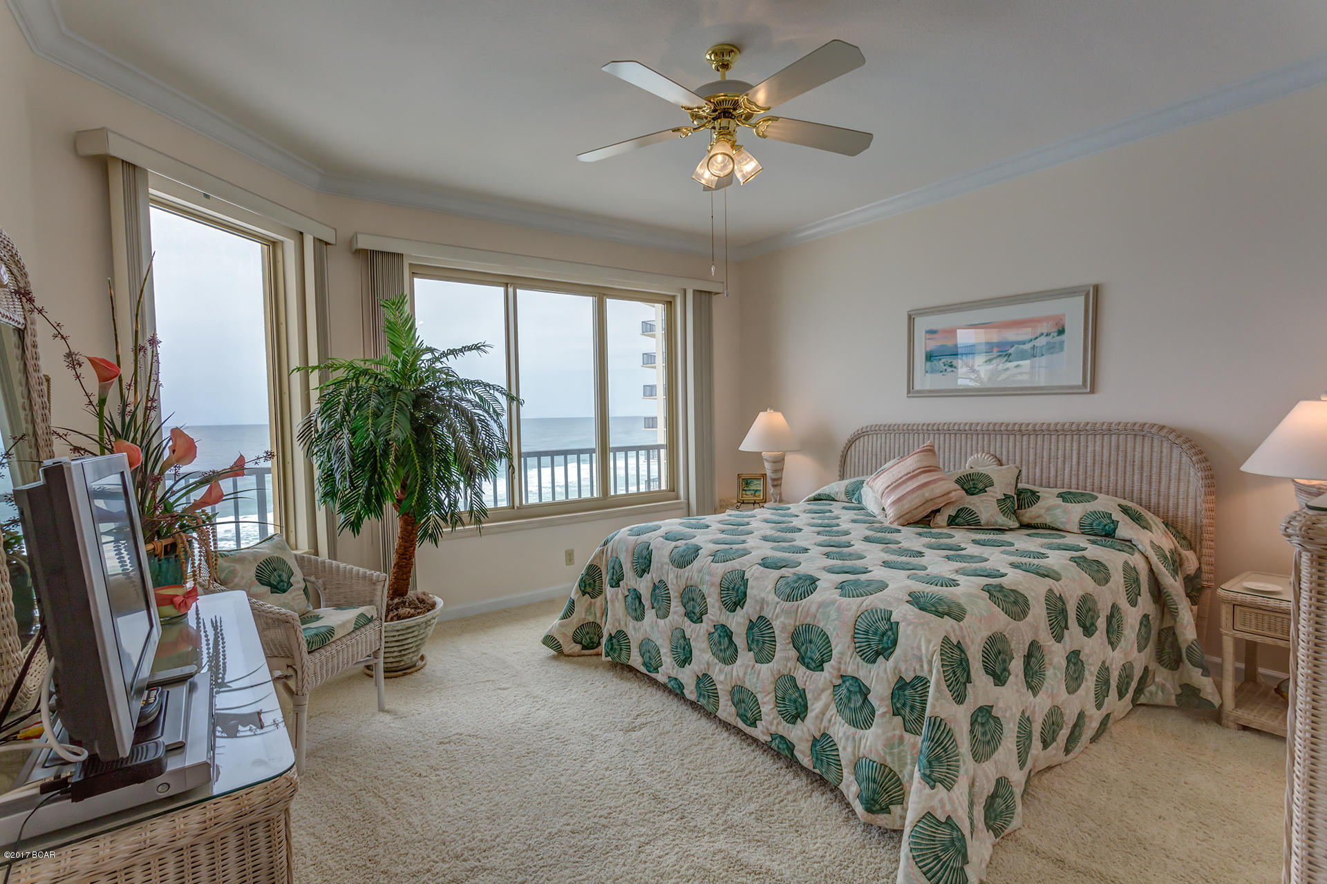 Summerwinds Condo - Residential