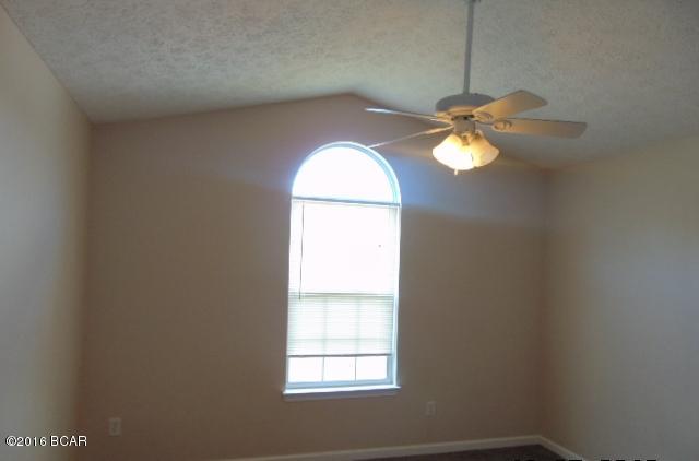 Hickory Manor - Residential Lease