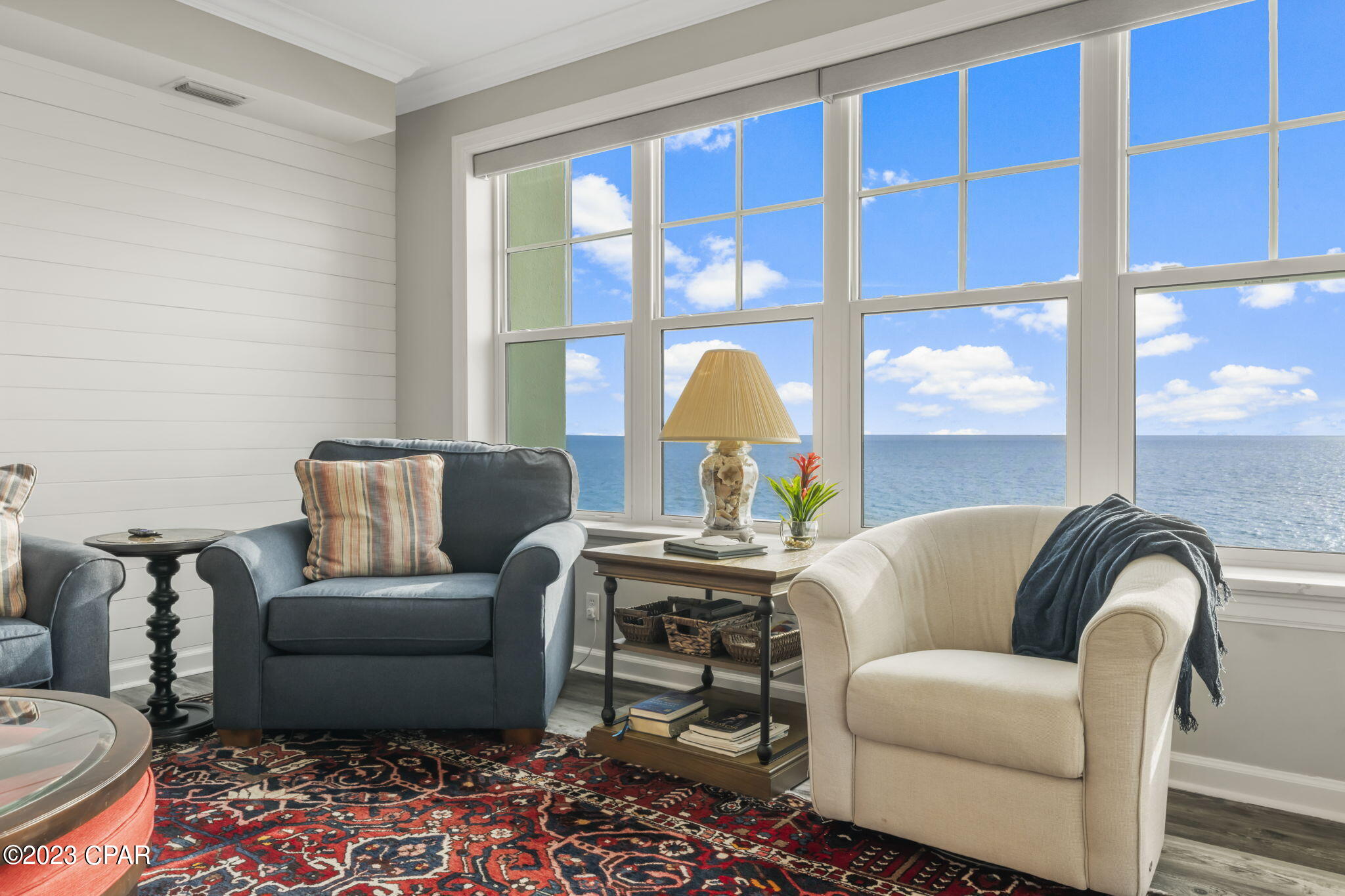 En Soleil Condo - Residential