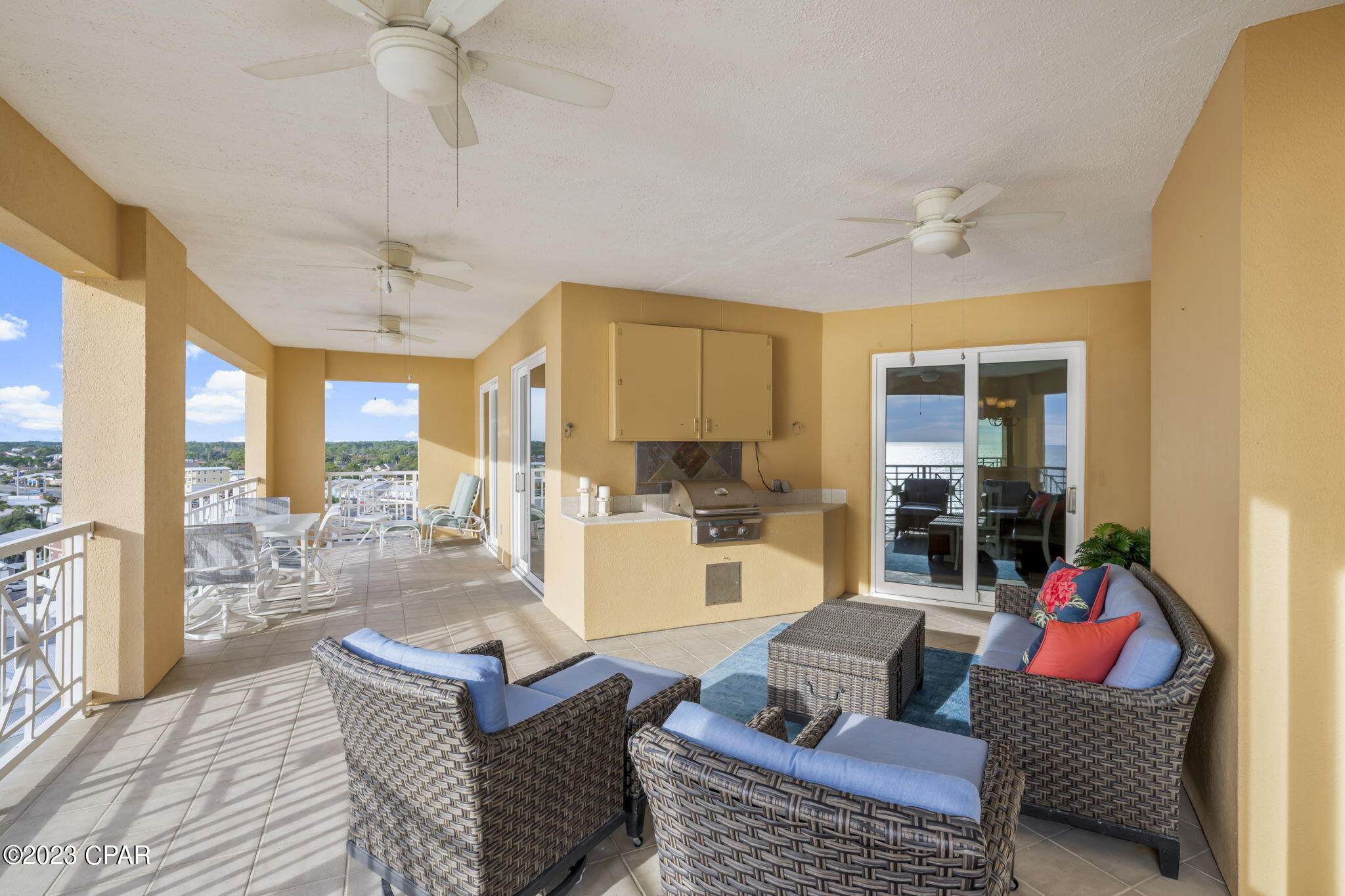 En Soleil Condo - Residential