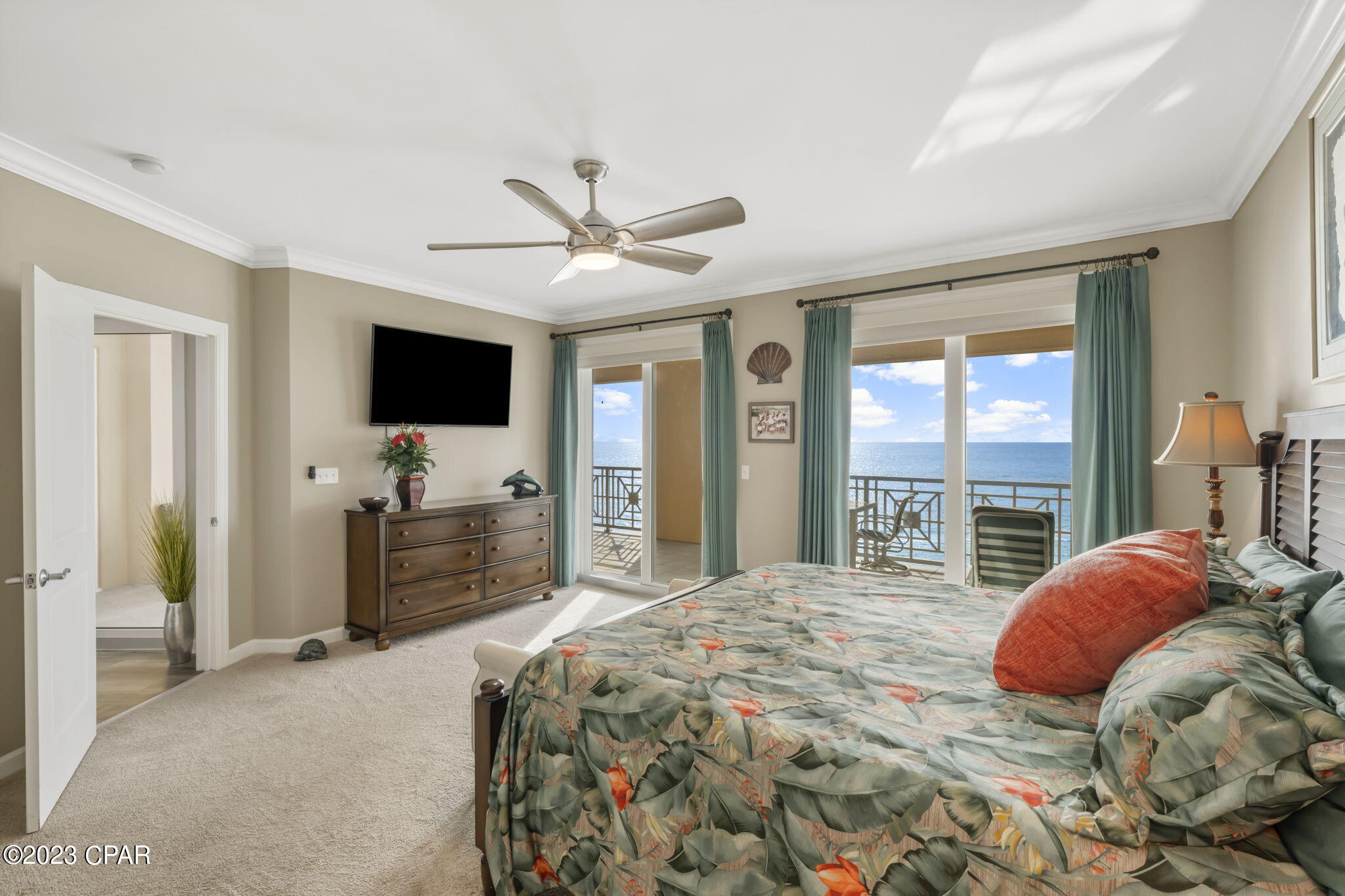 En Soleil Condo - Residential