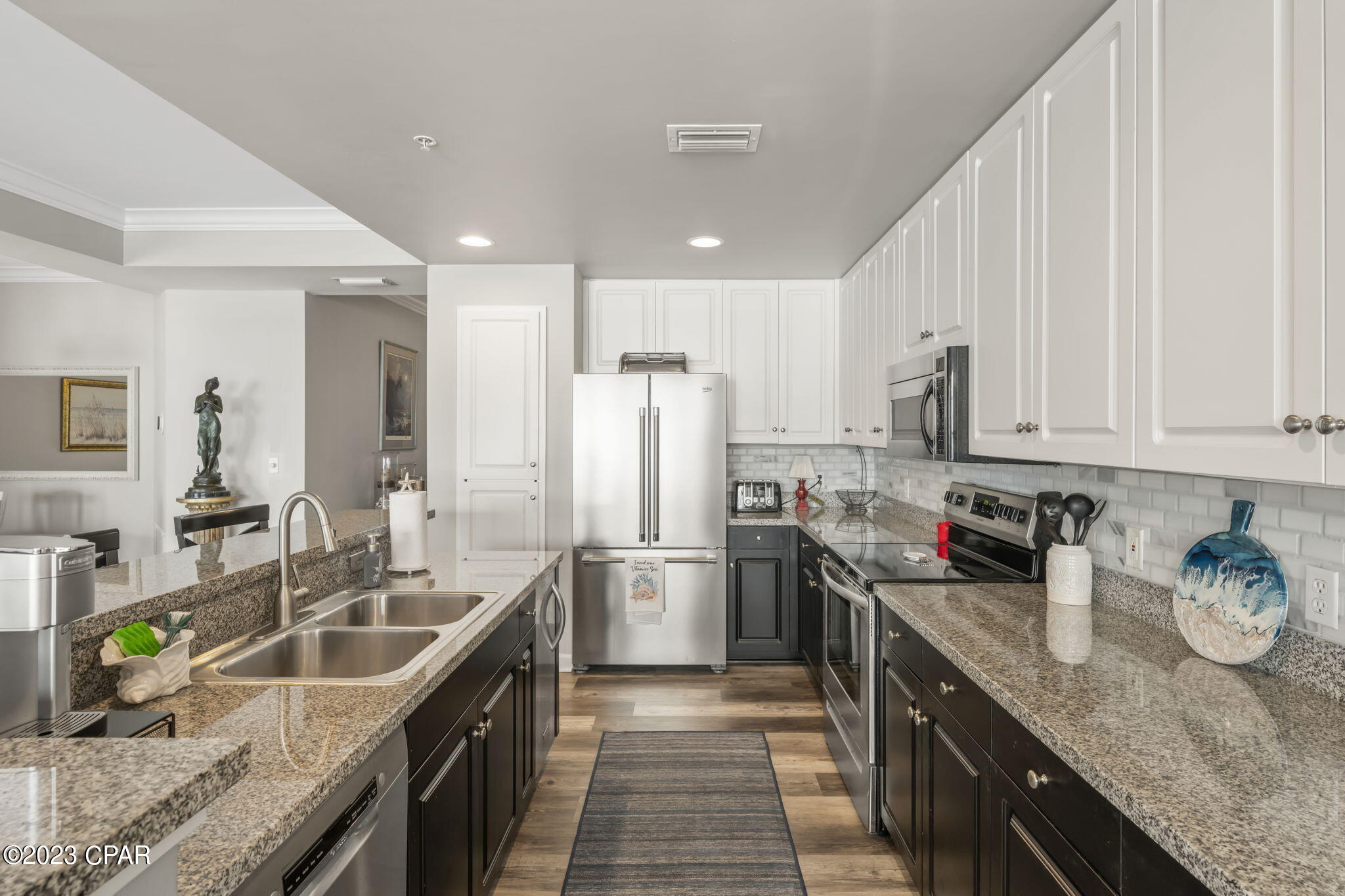 En Soleil Condo - Residential