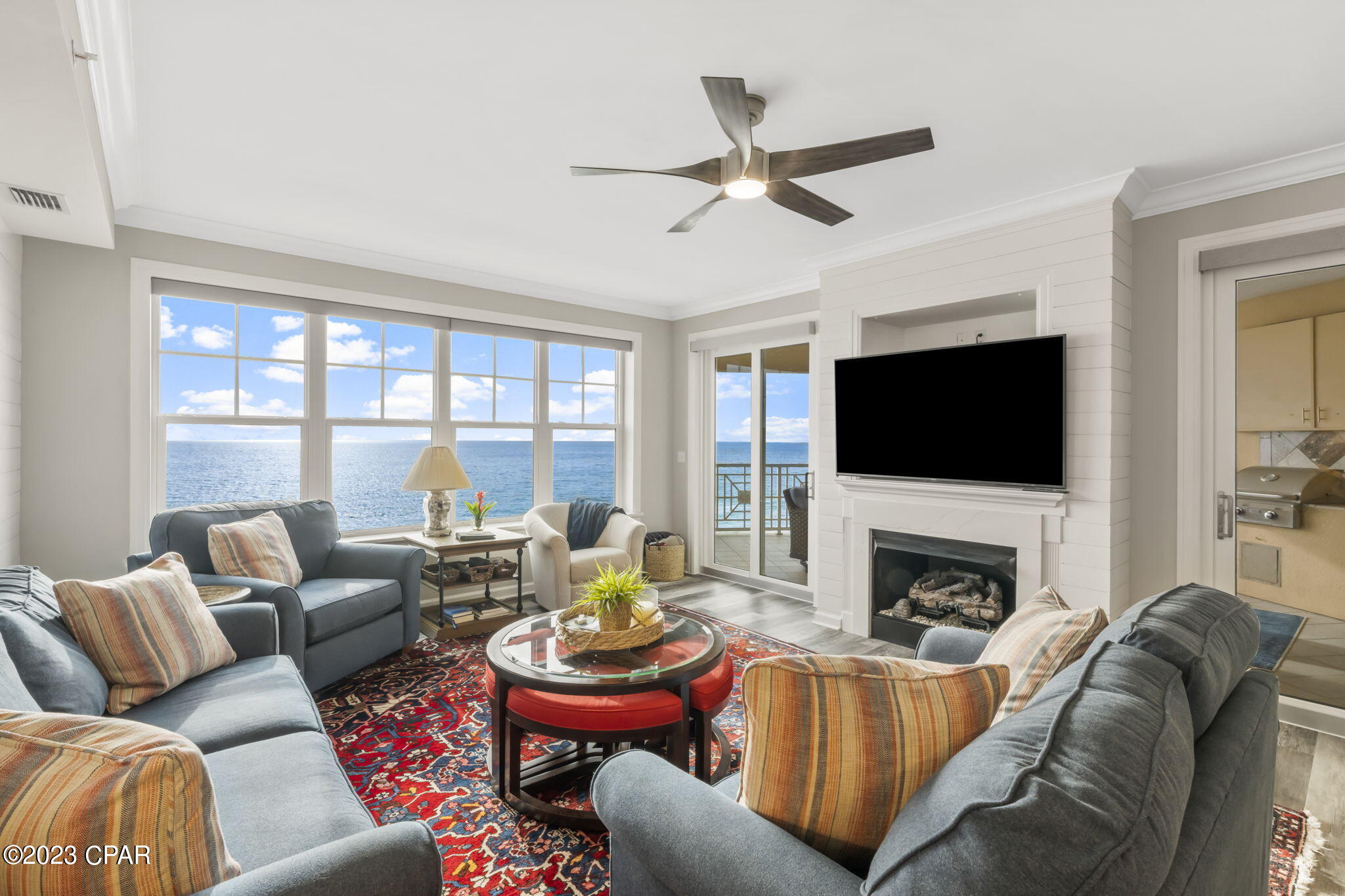 En Soleil Condo - Residential