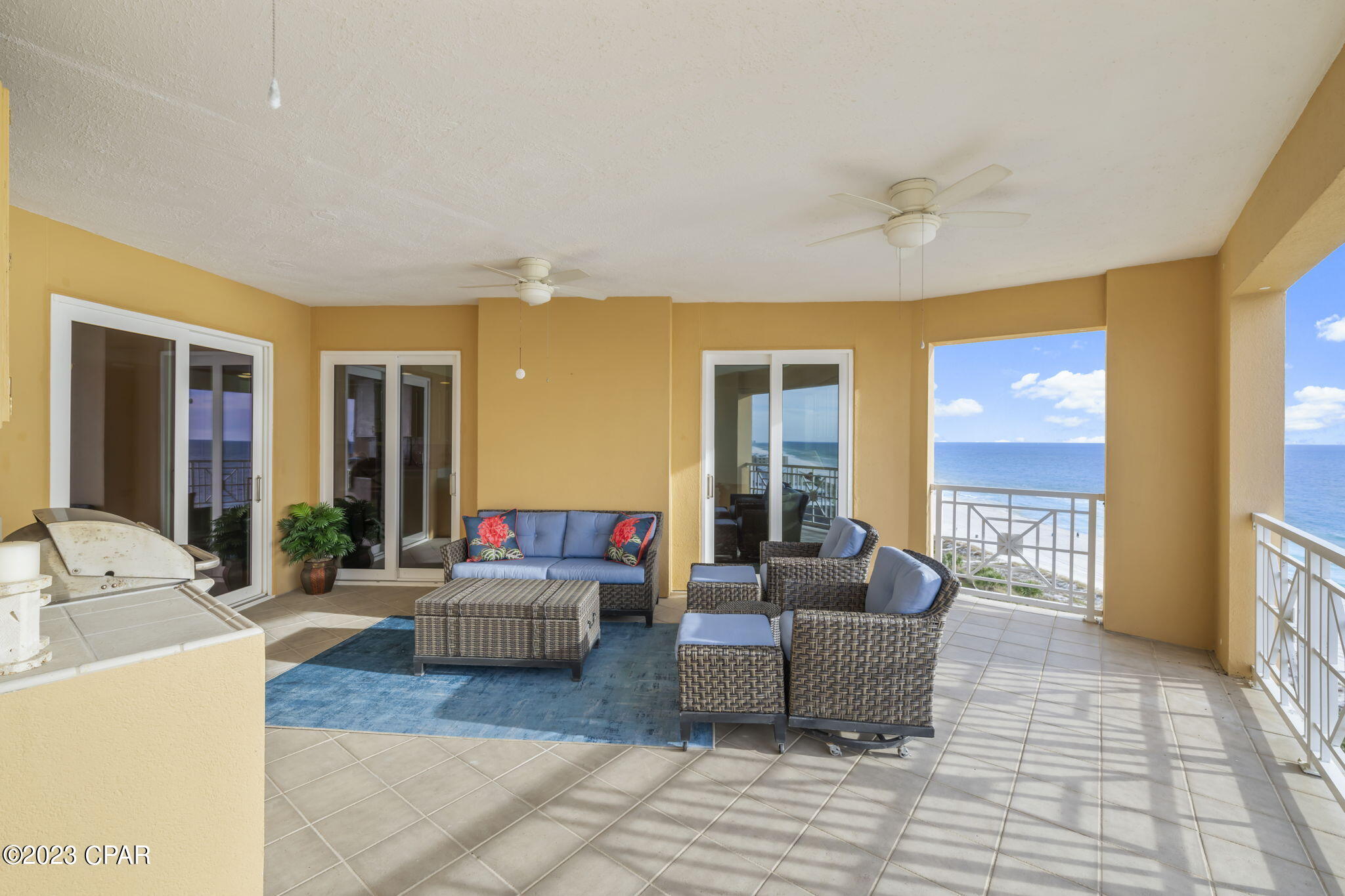 En Soleil Condo - Residential