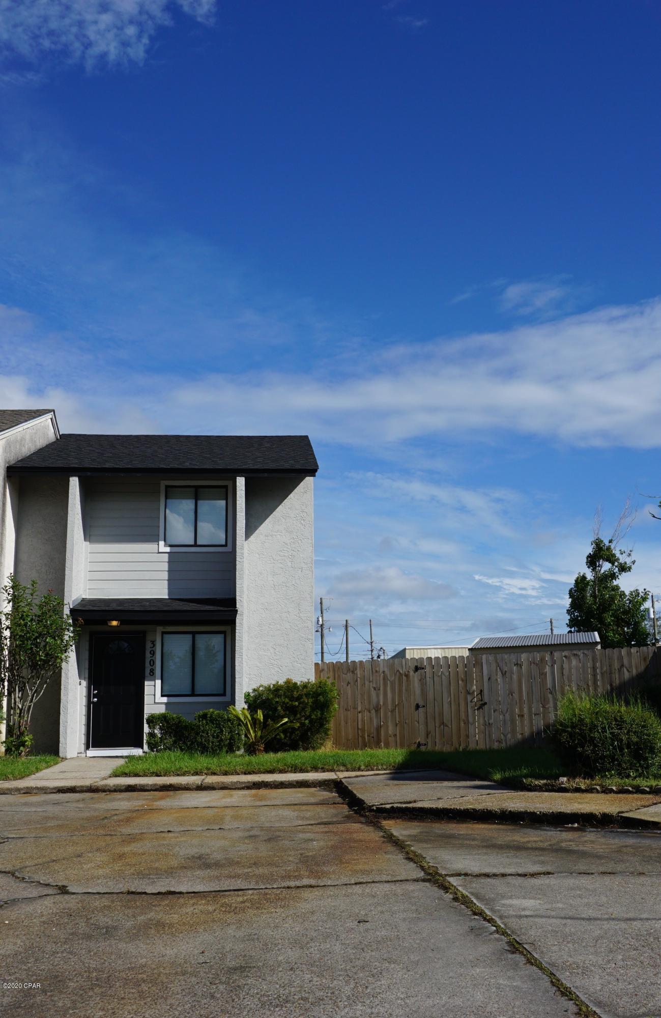 Venetian Villa 3rd Add - Residential