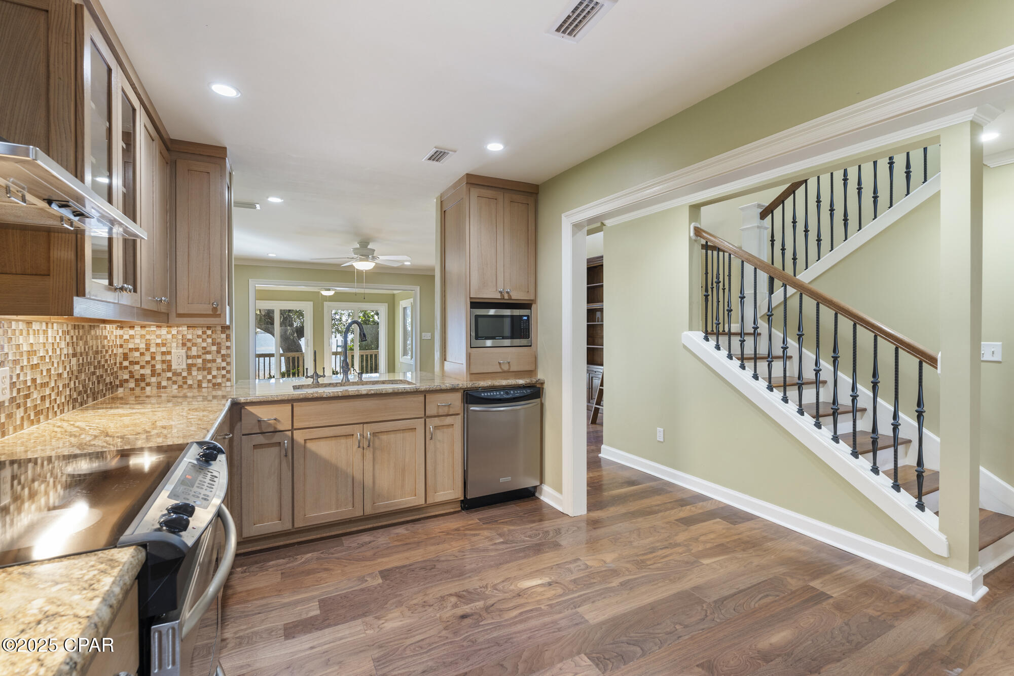 Bay Oaks Townhouses - Residential