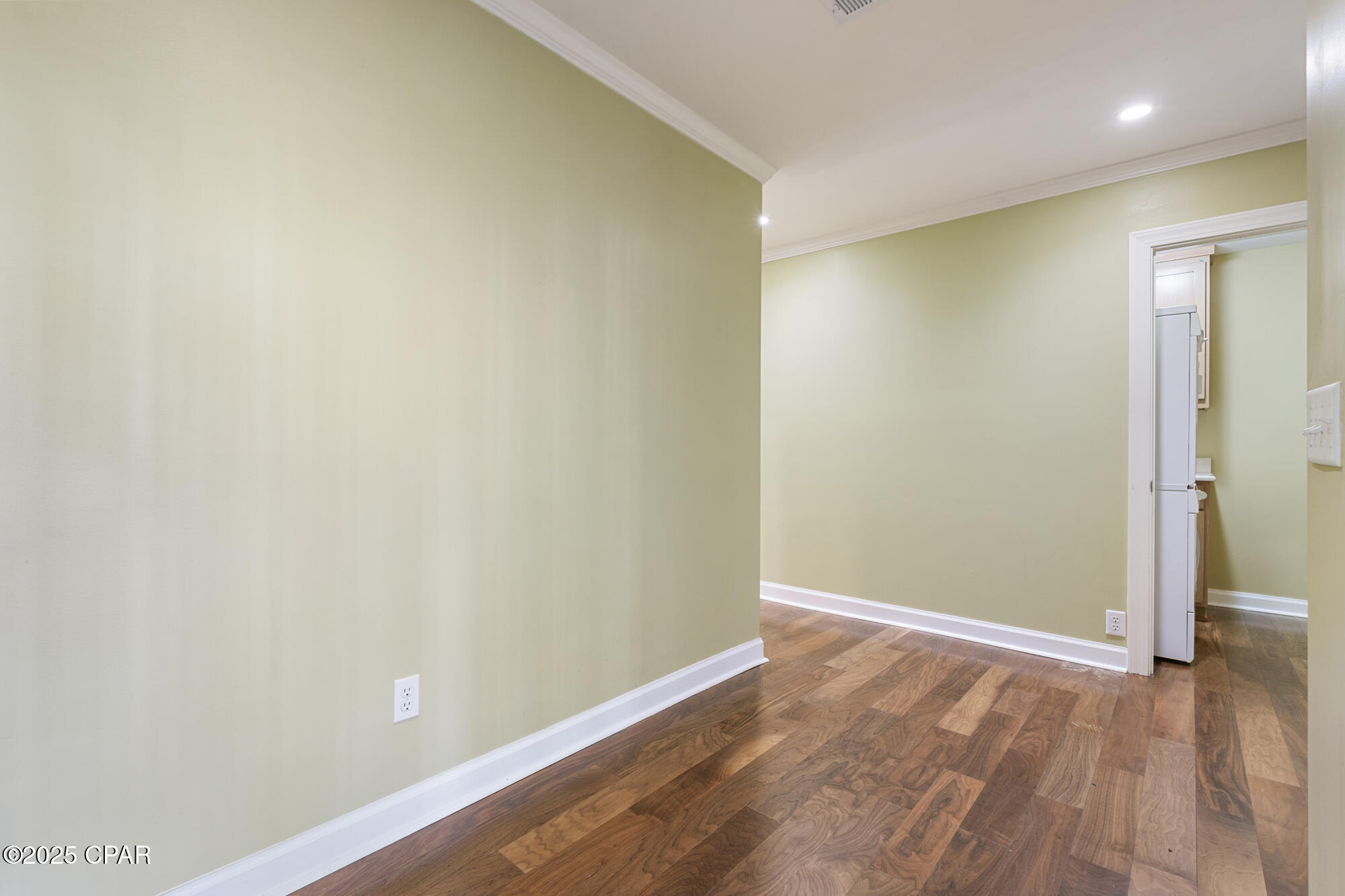 Bay Oaks Townhouses - Residential