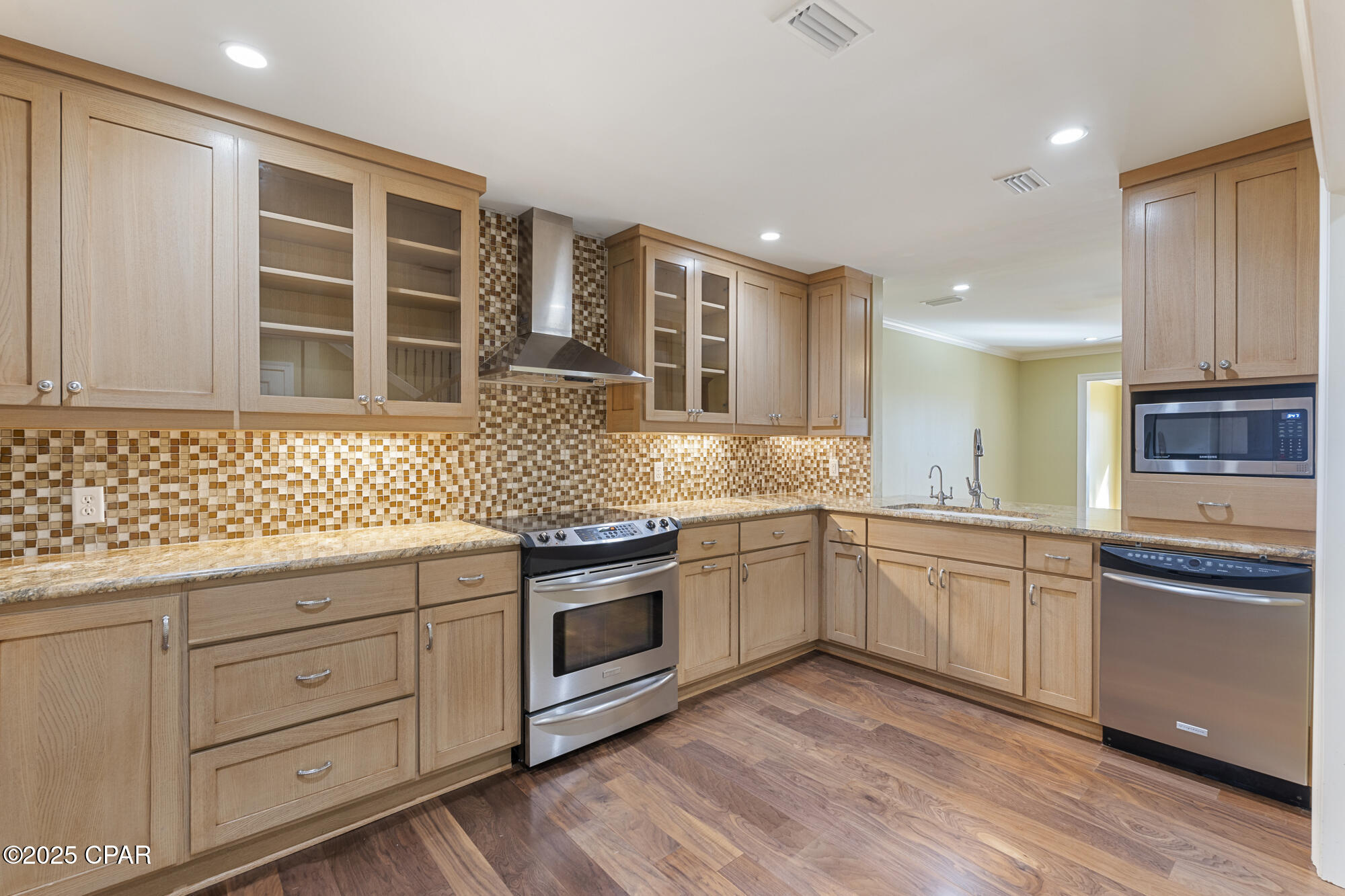 Bay Oaks Townhouses - Residential