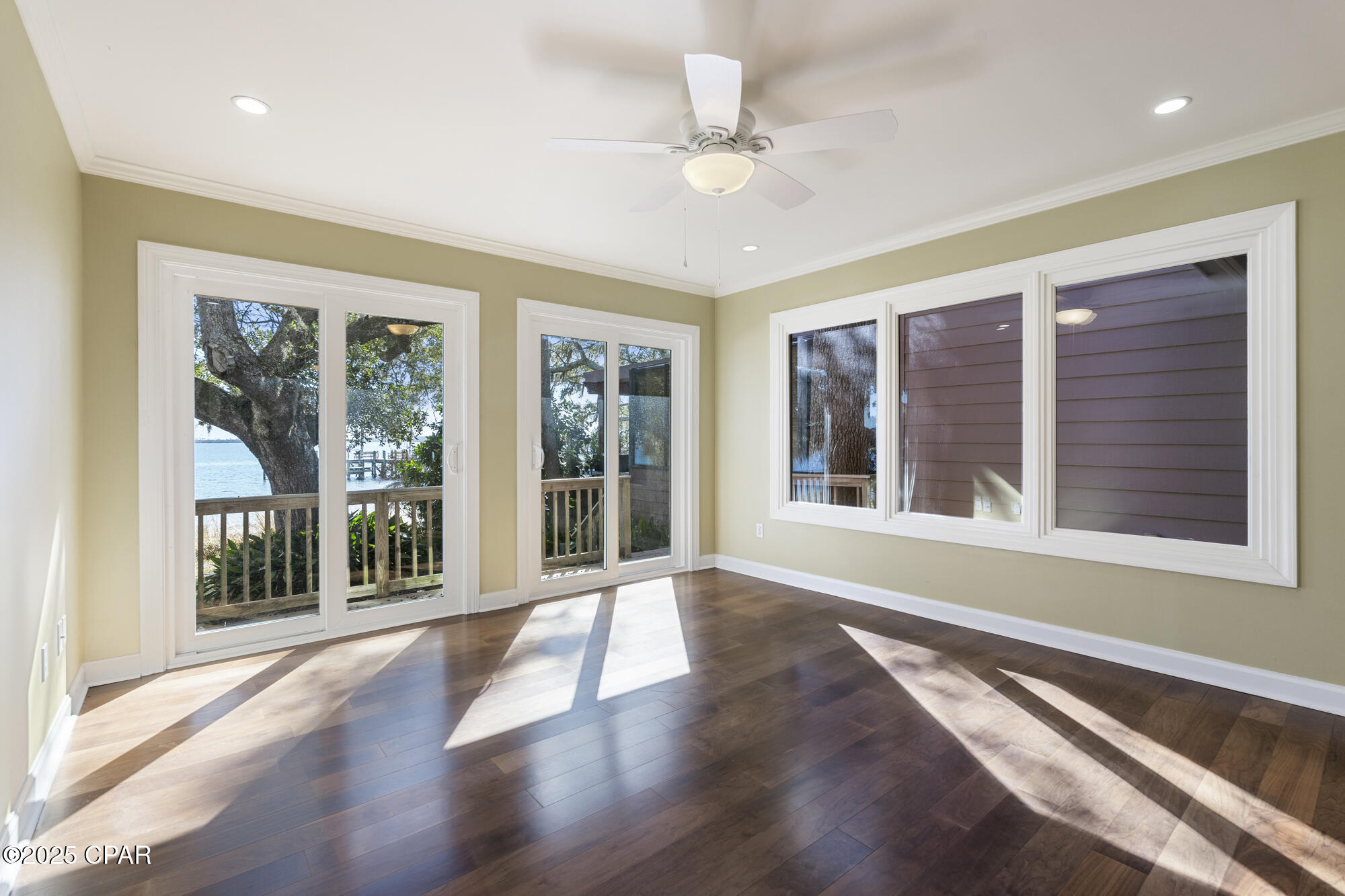 Bay Oaks Townhouses - Residential