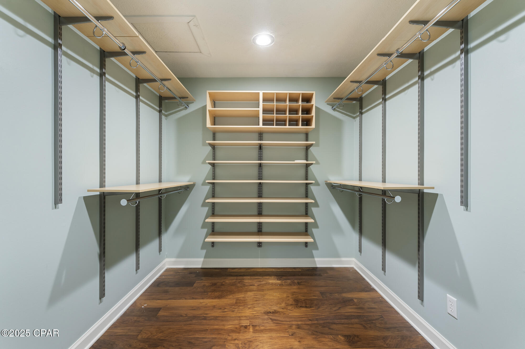 Bay Oaks Townhouses - Residential