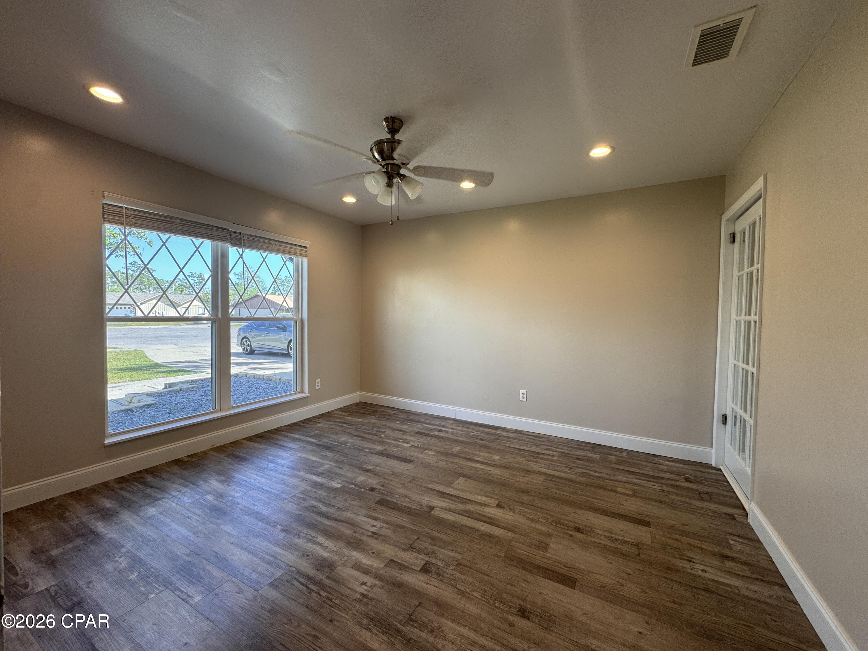 [No Recorded Subdiv] - Residential Lease