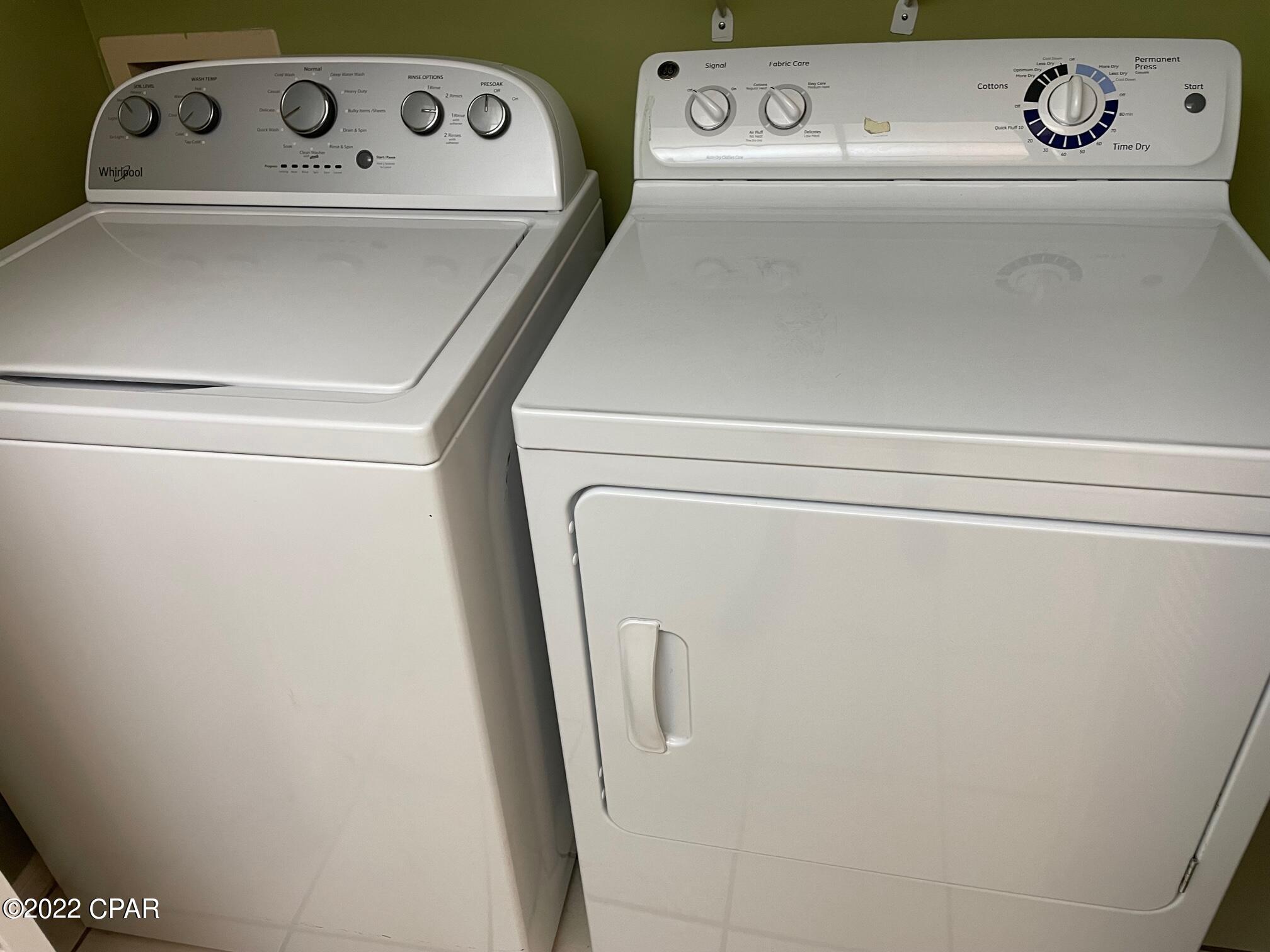 Edgewater Golf Villas V-B - Residential