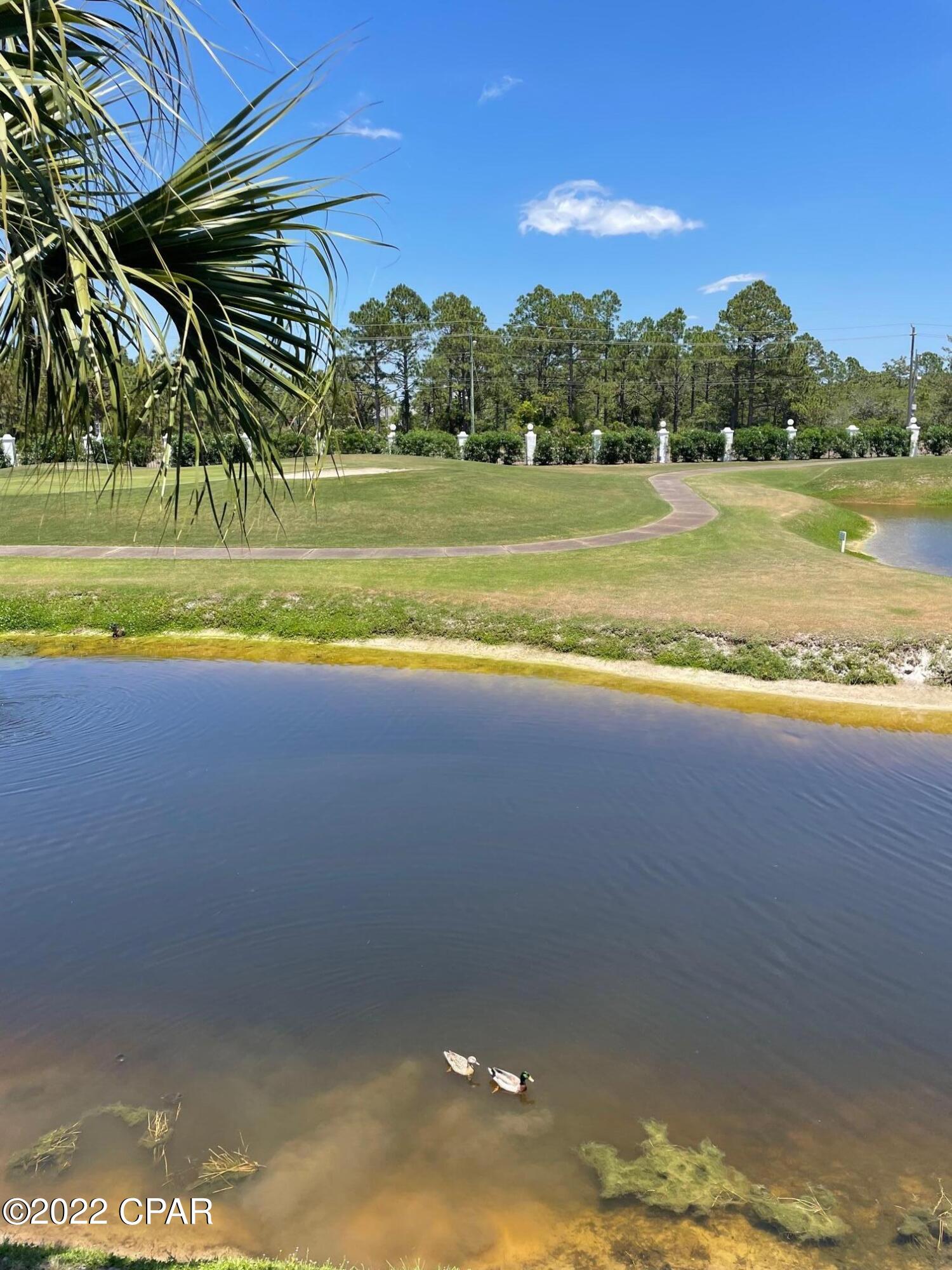 Edgewater Golf Villas V-B - Residential