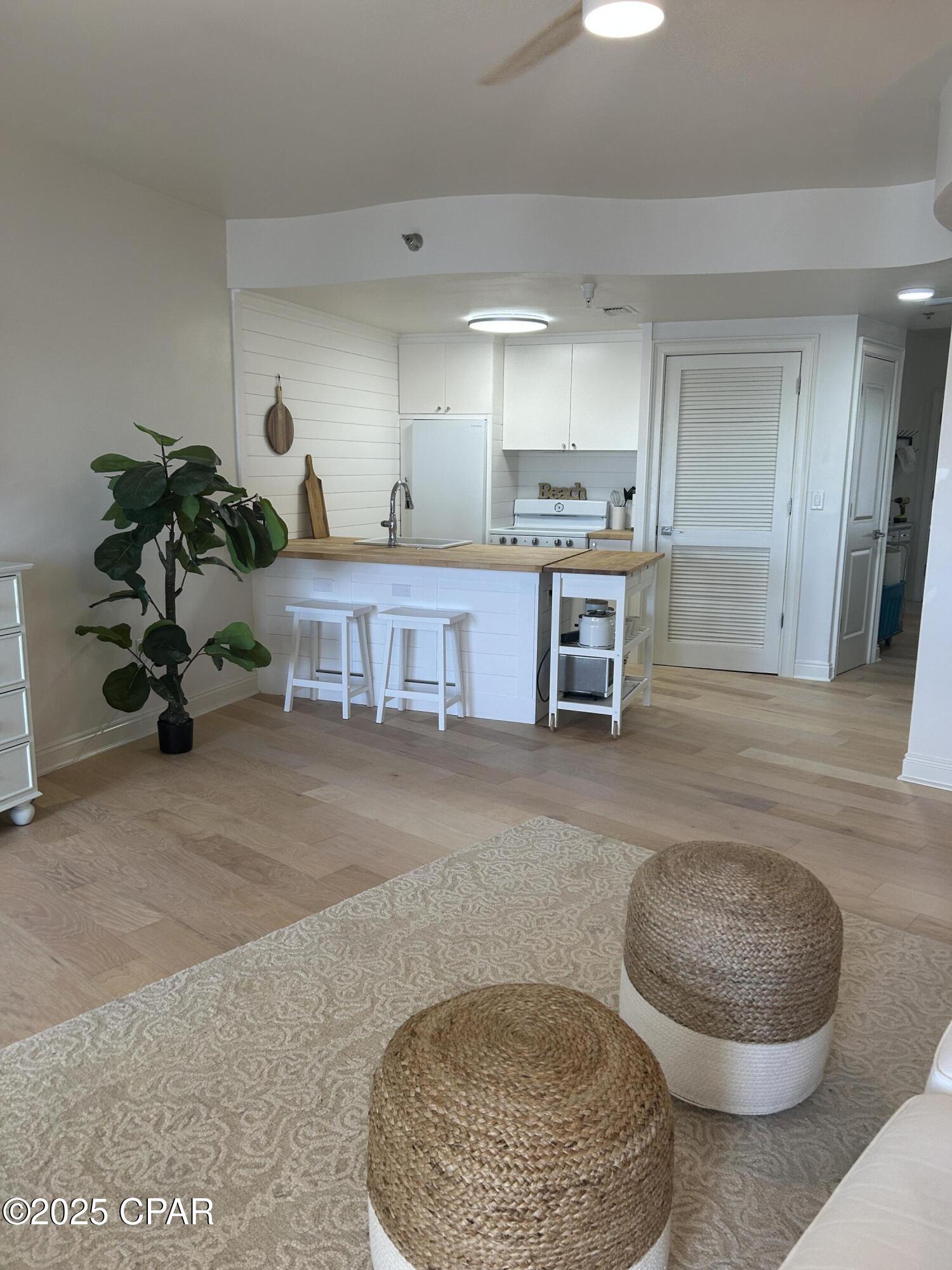 Carillon Beach Inn - Residential