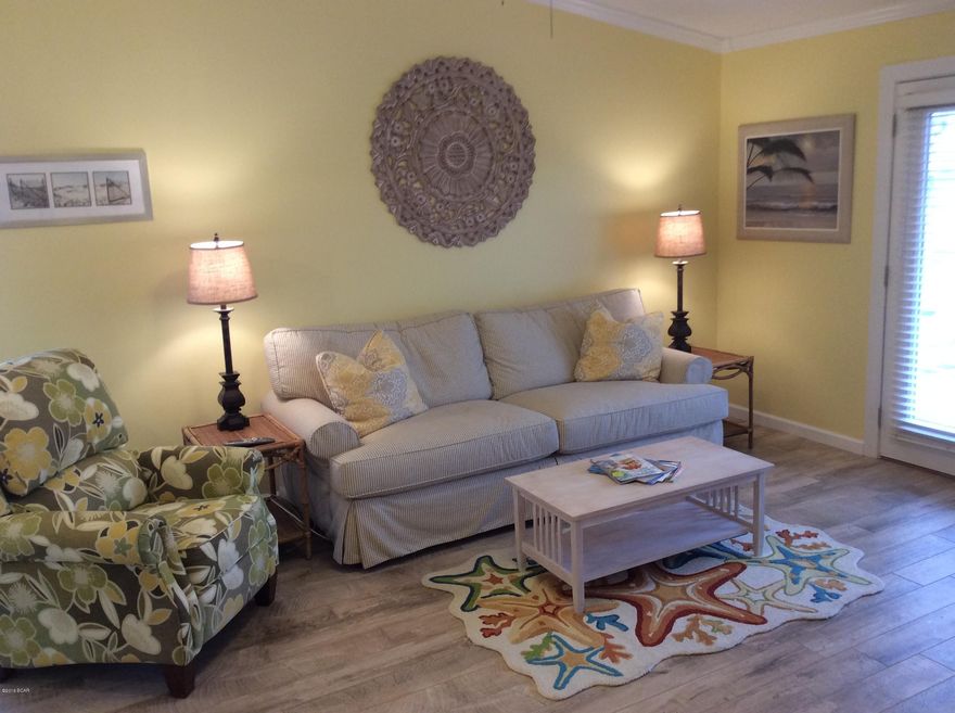 Great Condo that has been totally updated. All the renovations were completed in June 2015. New paint, carpet, porcelain tile, granite countertops, crown molding, washer and dryer, all new furnishings, a/c return vent, base boards, sinks in bath and kitchen and MUCH MORE!  This condo looks fantastic and is a non-rental. Horizon South has 4 pools, club house, exercise room and other amenities. Great Beach Access. This would make a fantastic beach condo!