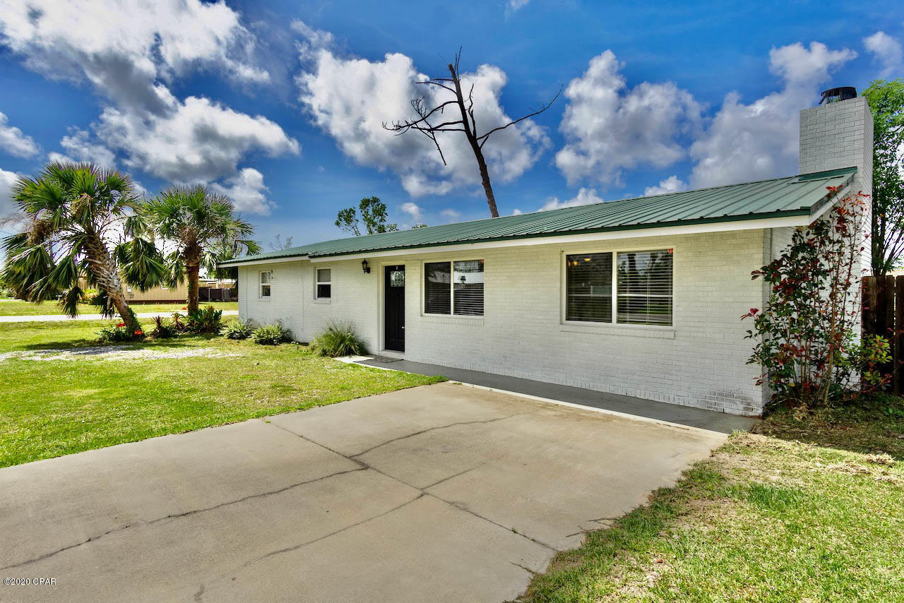 [No Recorded Subdiv] - Residential