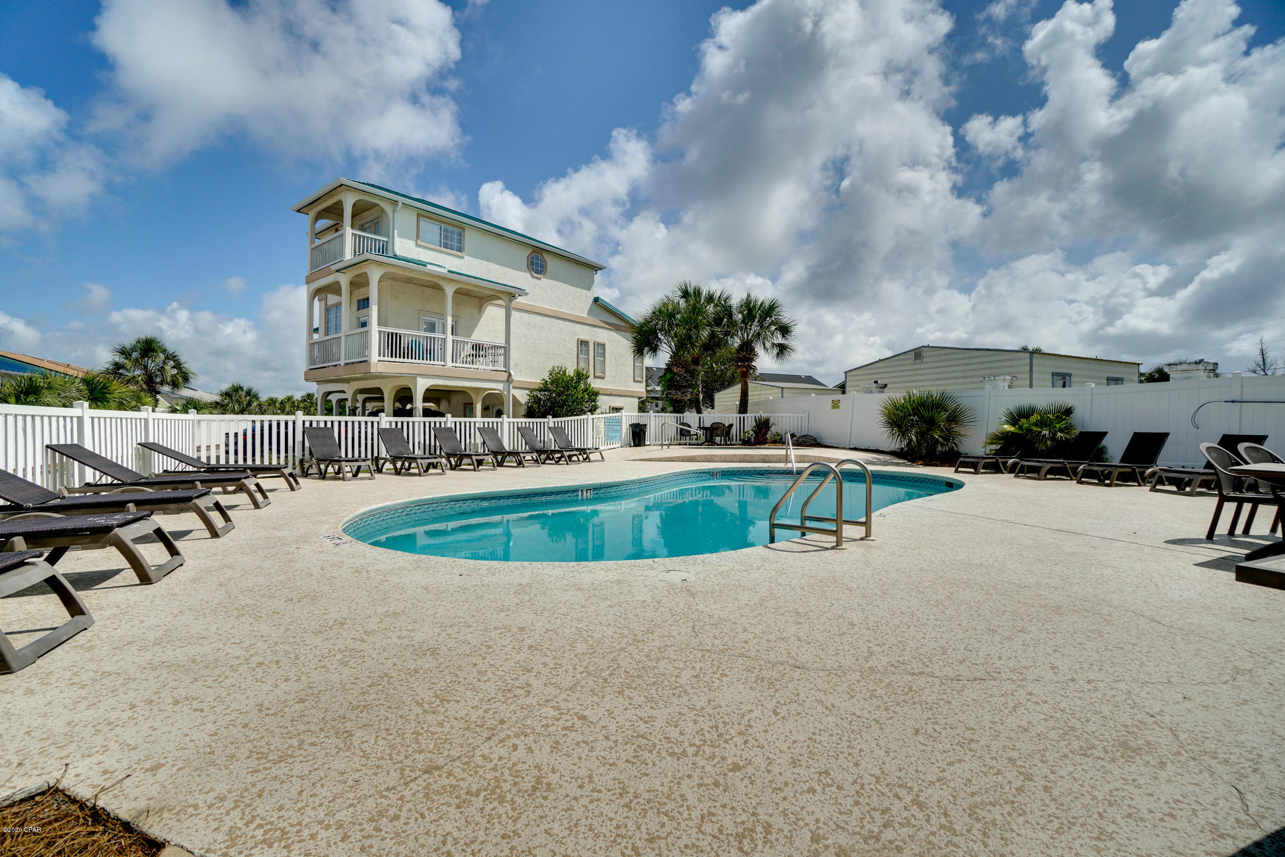 The Palms - Residential