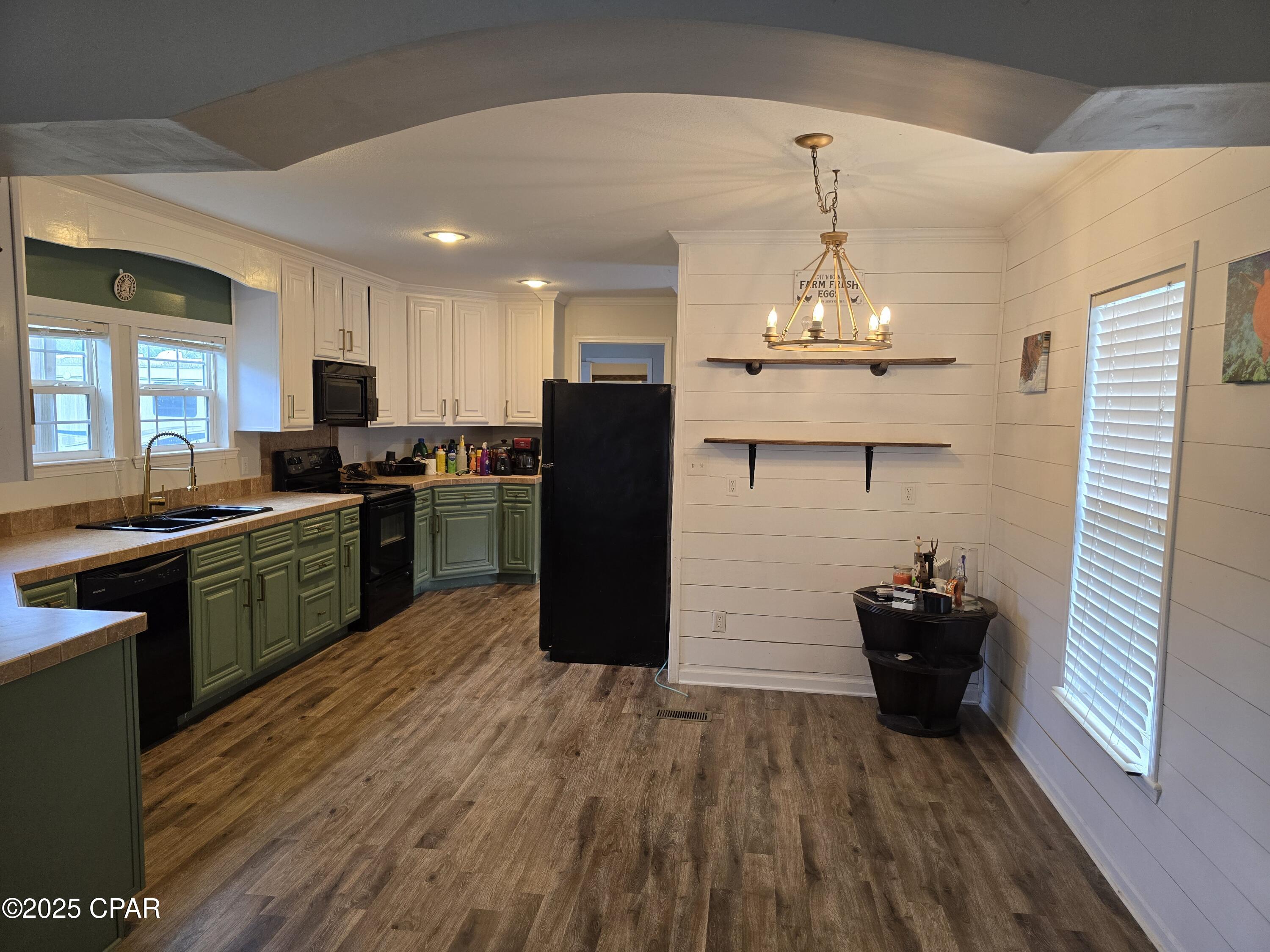 Lake Mckenzie Homes - Residential