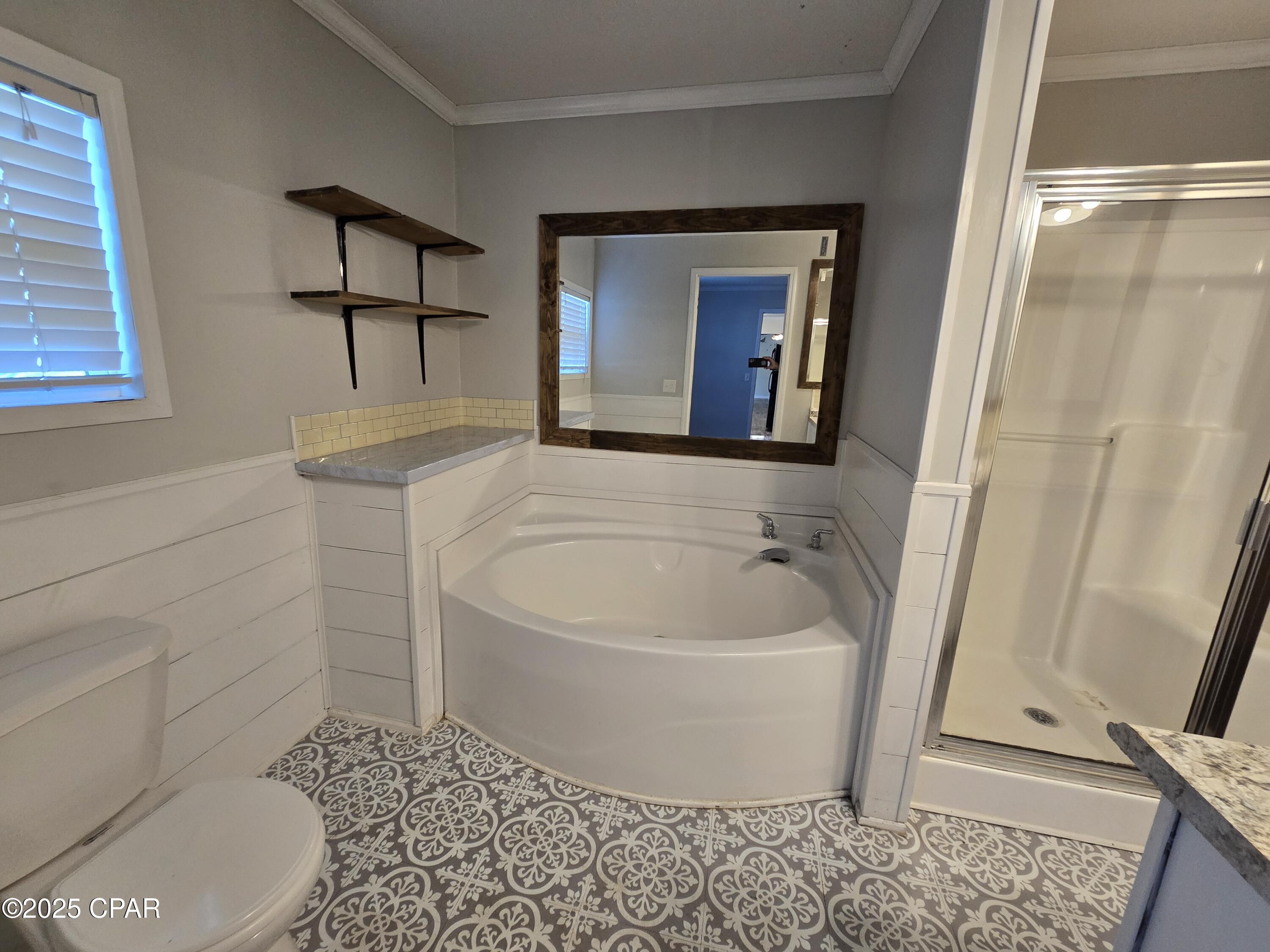 Lake Mckenzie Homes - Residential