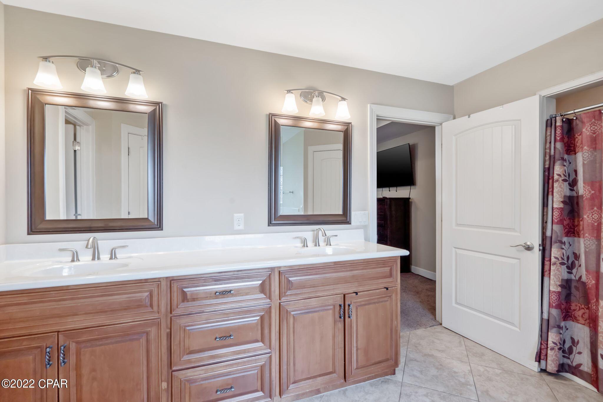 White Oaks - Residential