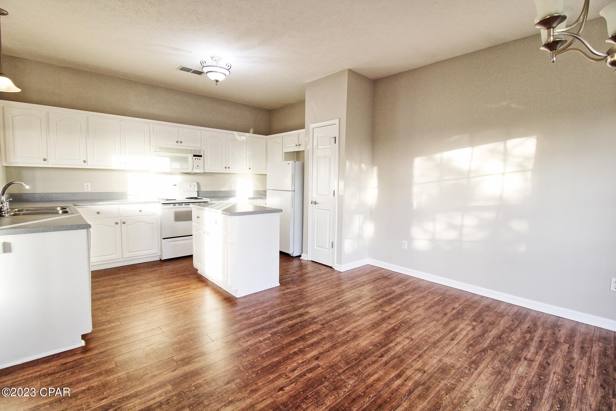 Hidden Pines Phase VI - Residential