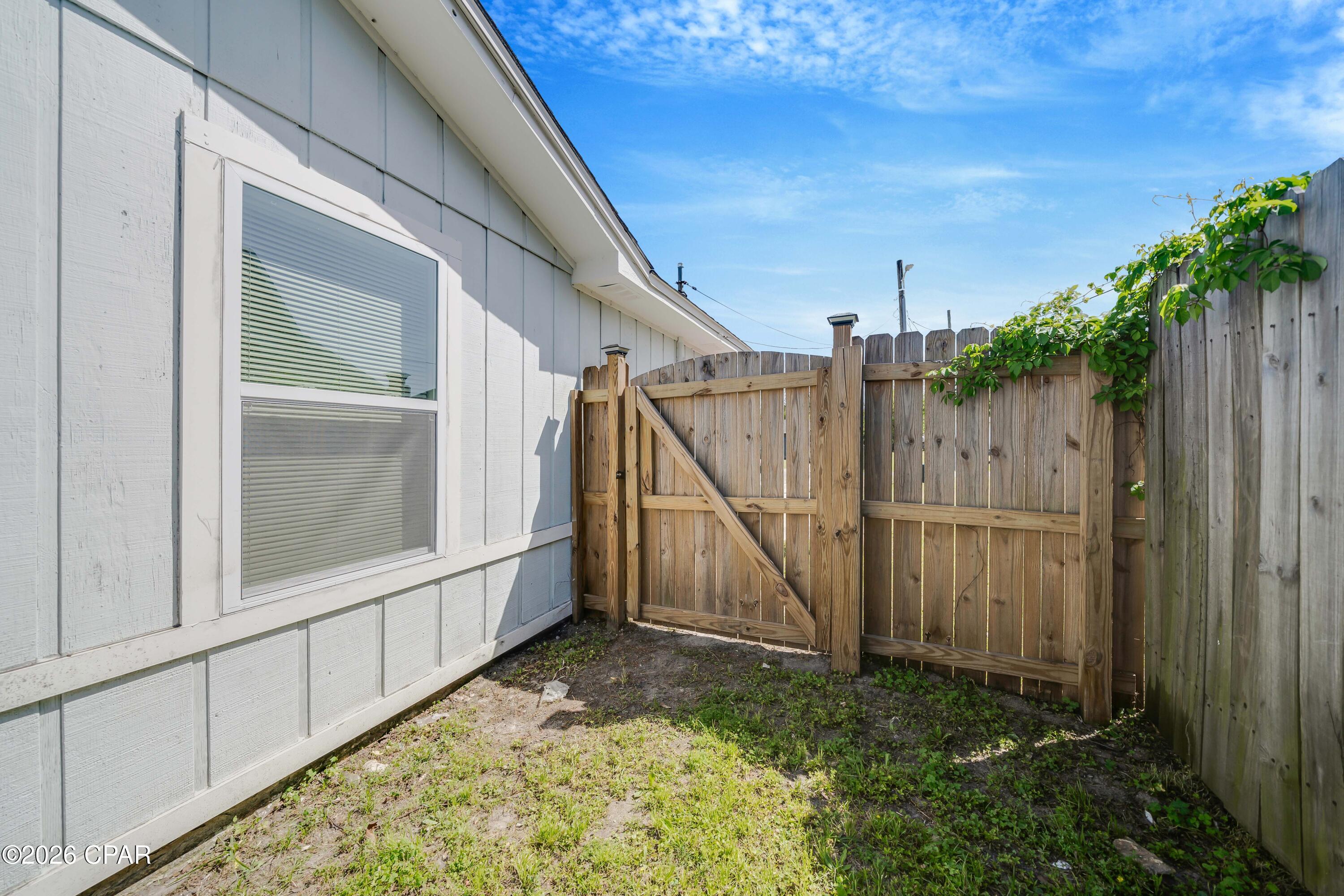 [No Recorded Subdiv] - Residential Lease