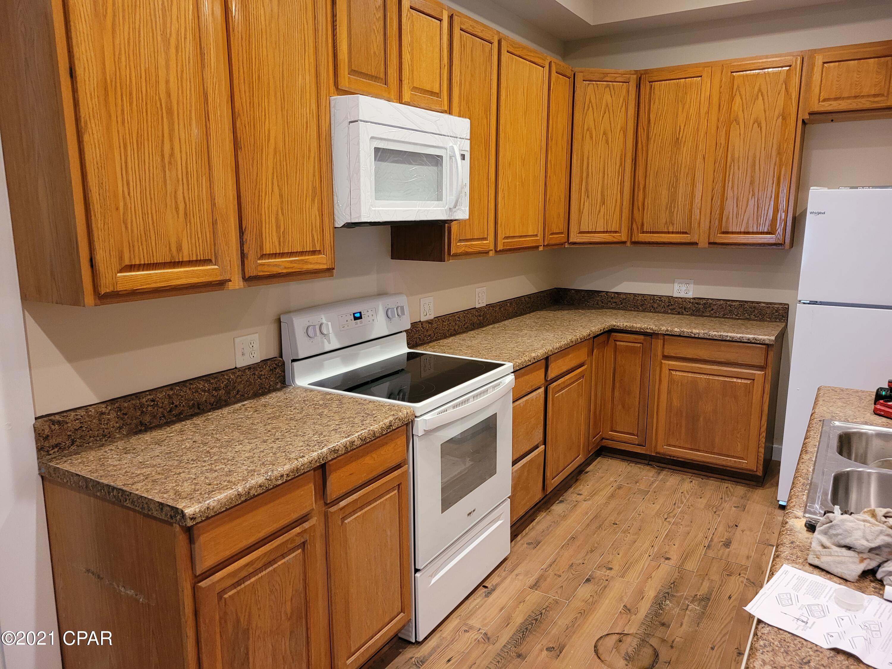 [No Recorded Subdiv] - Residential