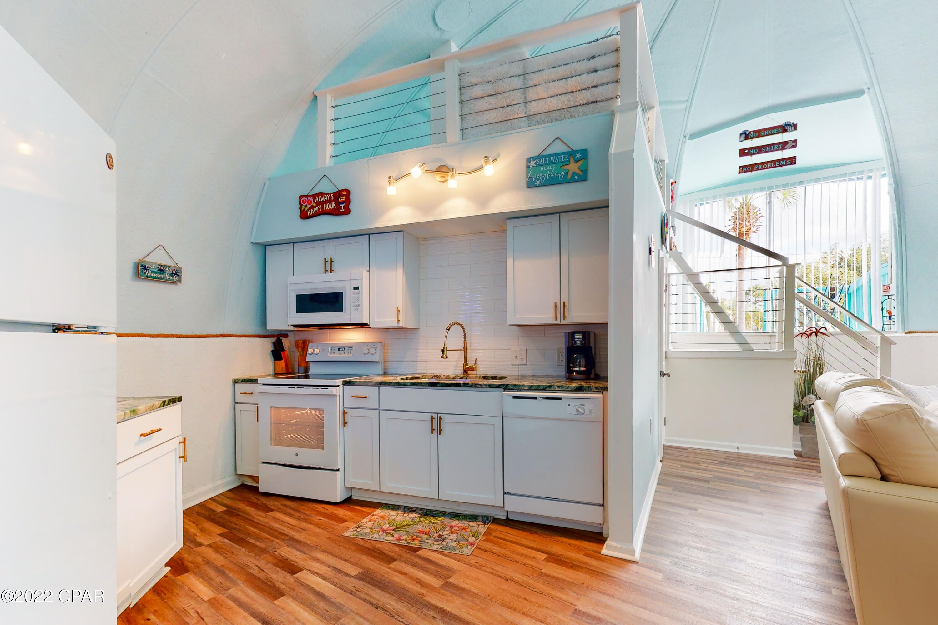 Laguna Beach Estates 9th Add - Residential