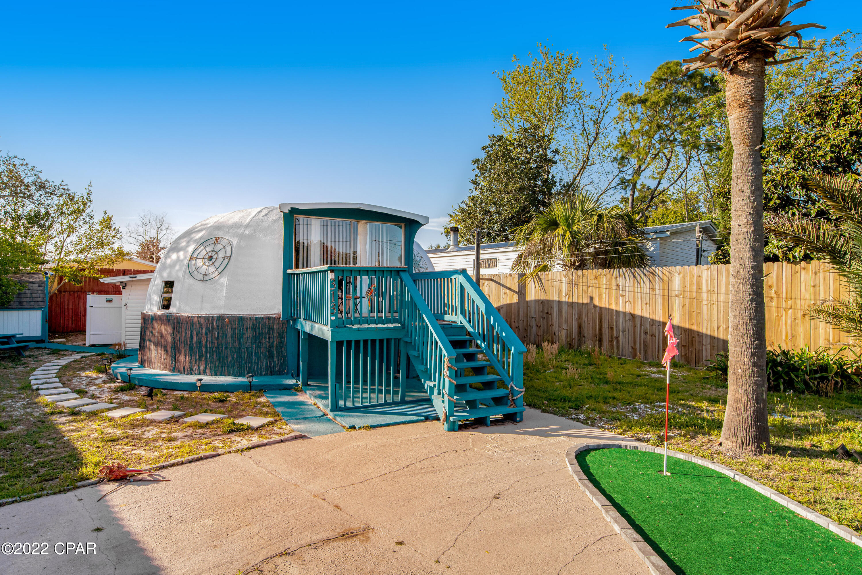 Laguna Beach Estates 9th Add - Residential