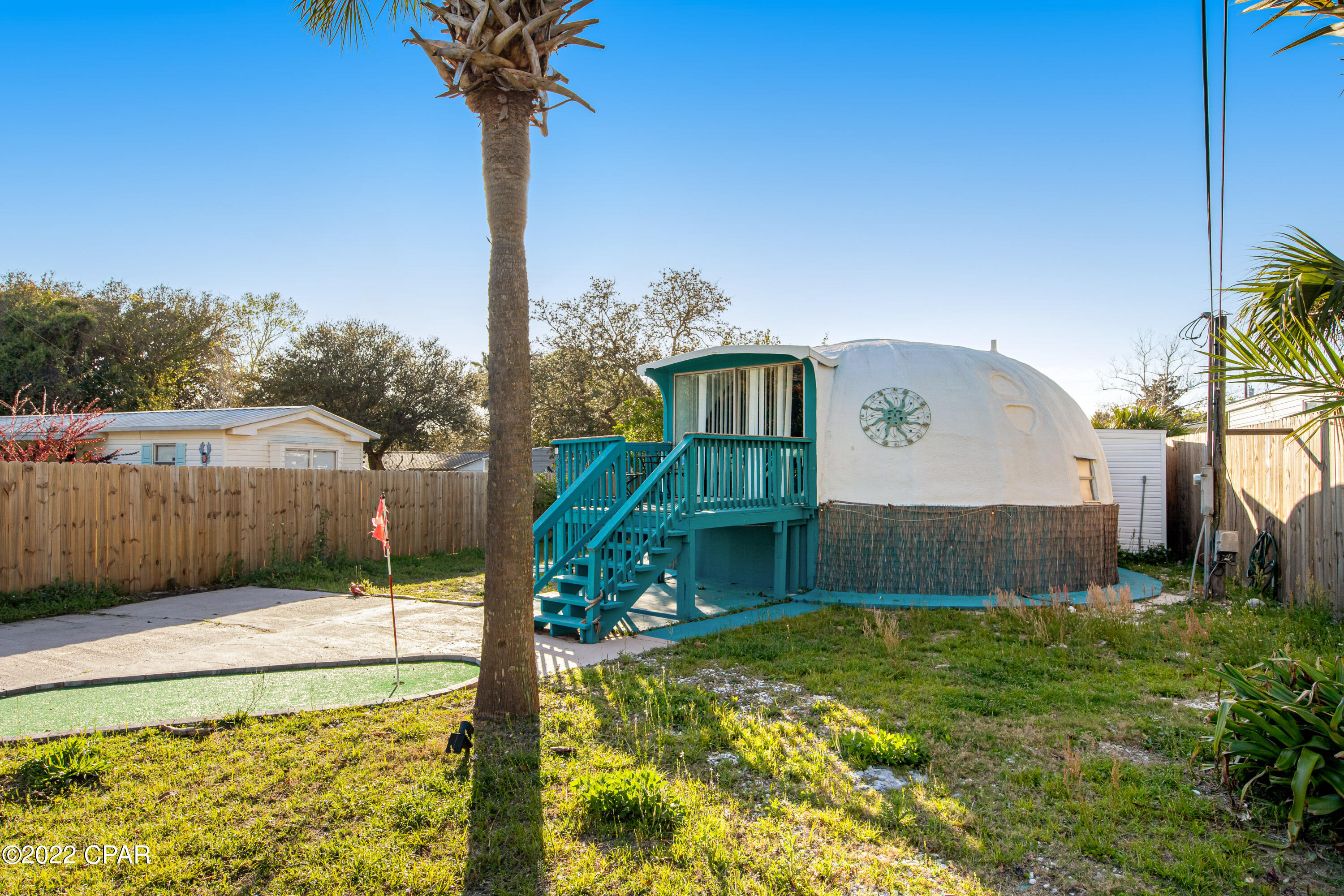 Laguna Beach Estates 9th Add - Residential