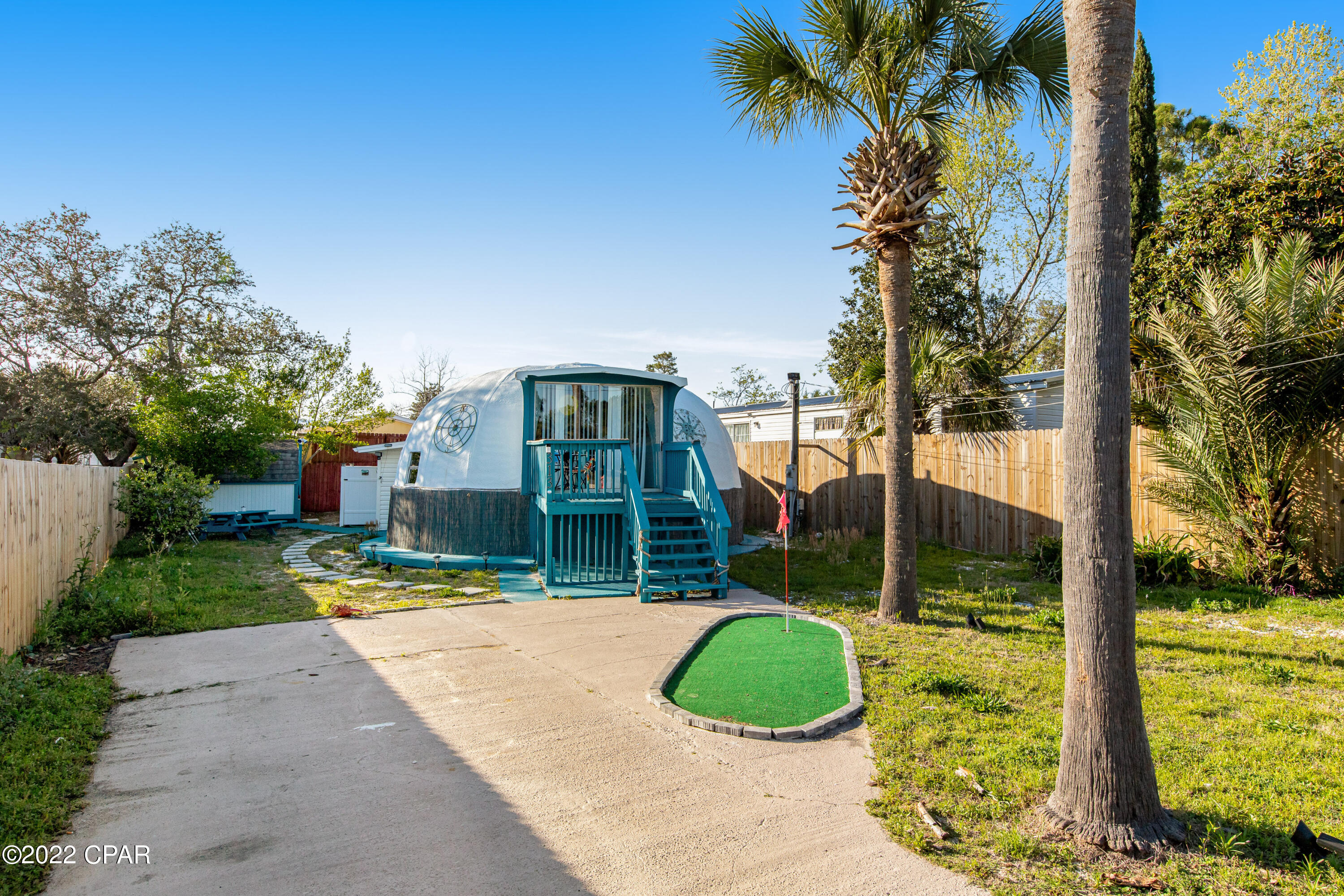 Laguna Beach Estates 9th Add - Residential