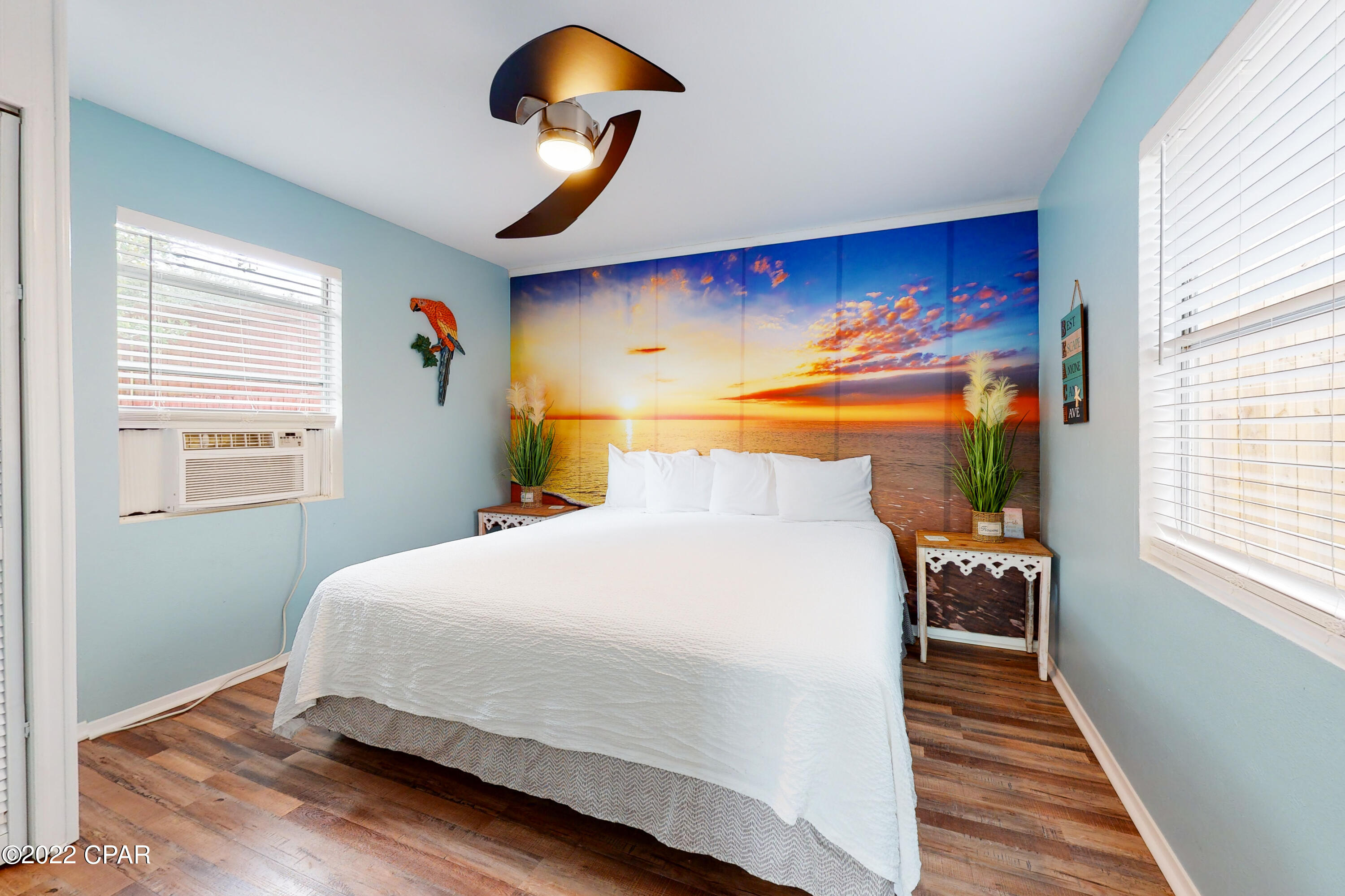 Laguna Beach Estates 9th Add - Residential