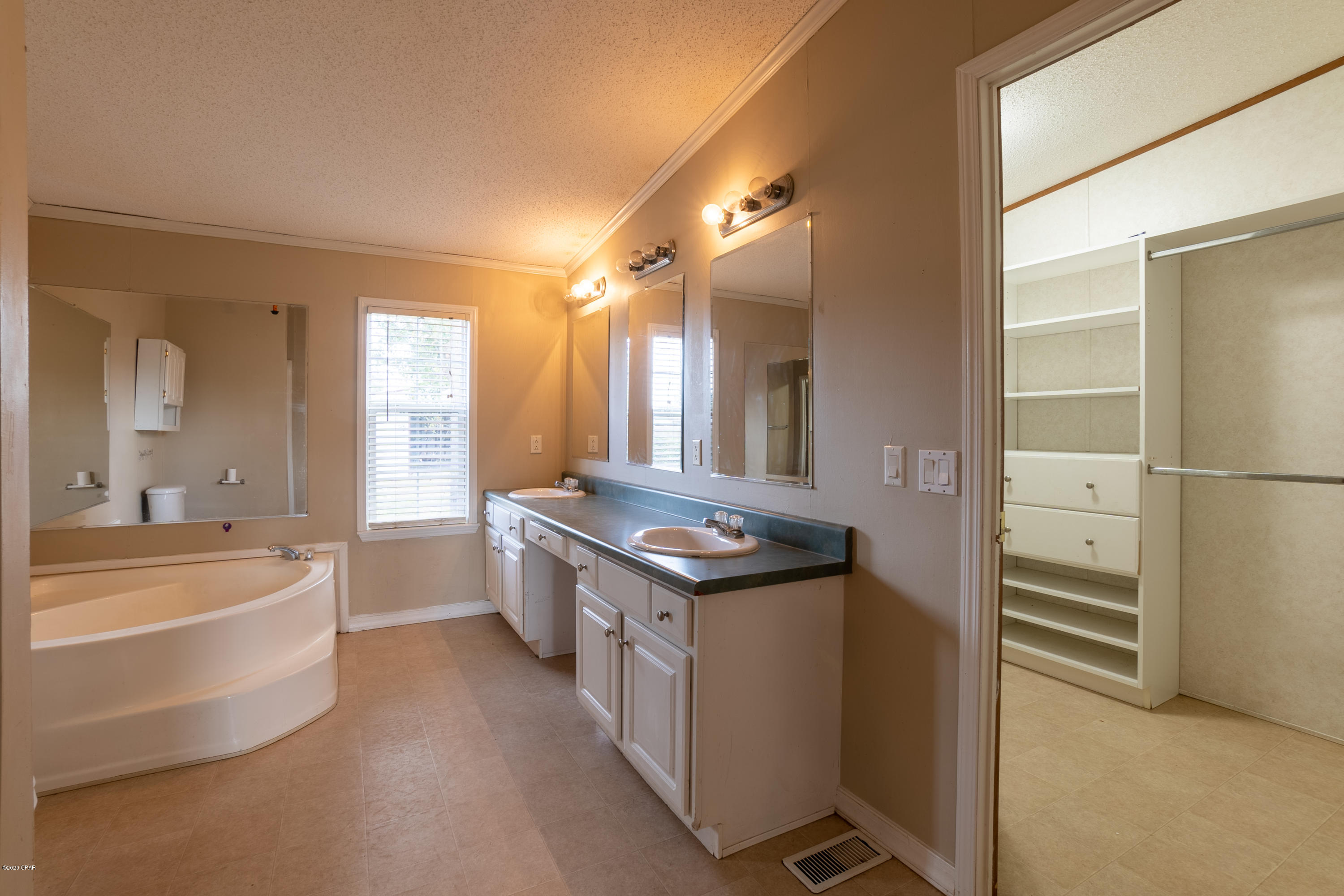 Creek Hollow Estates Unit 3 - Residential