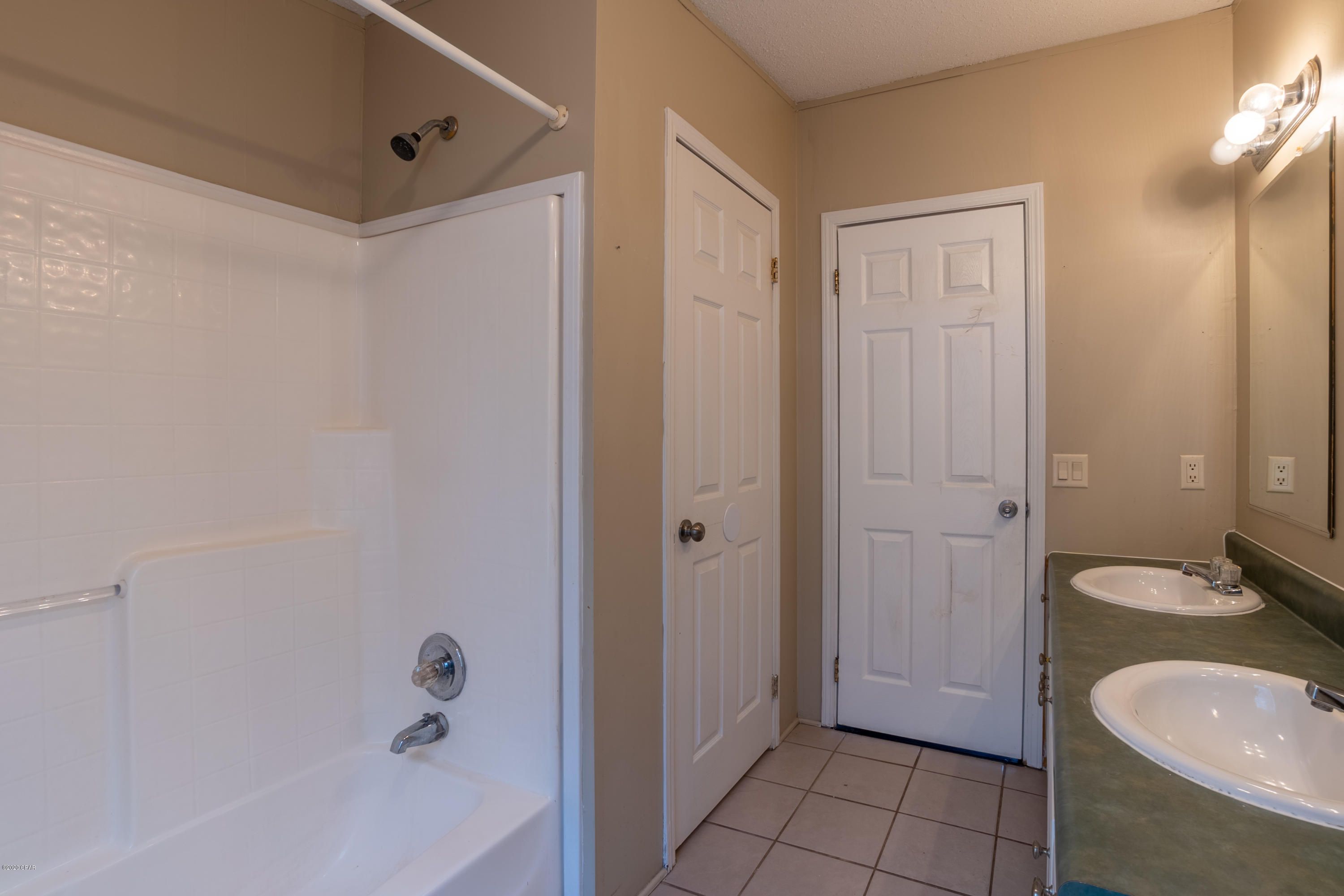 Creek Hollow Estates Unit 3 - Residential