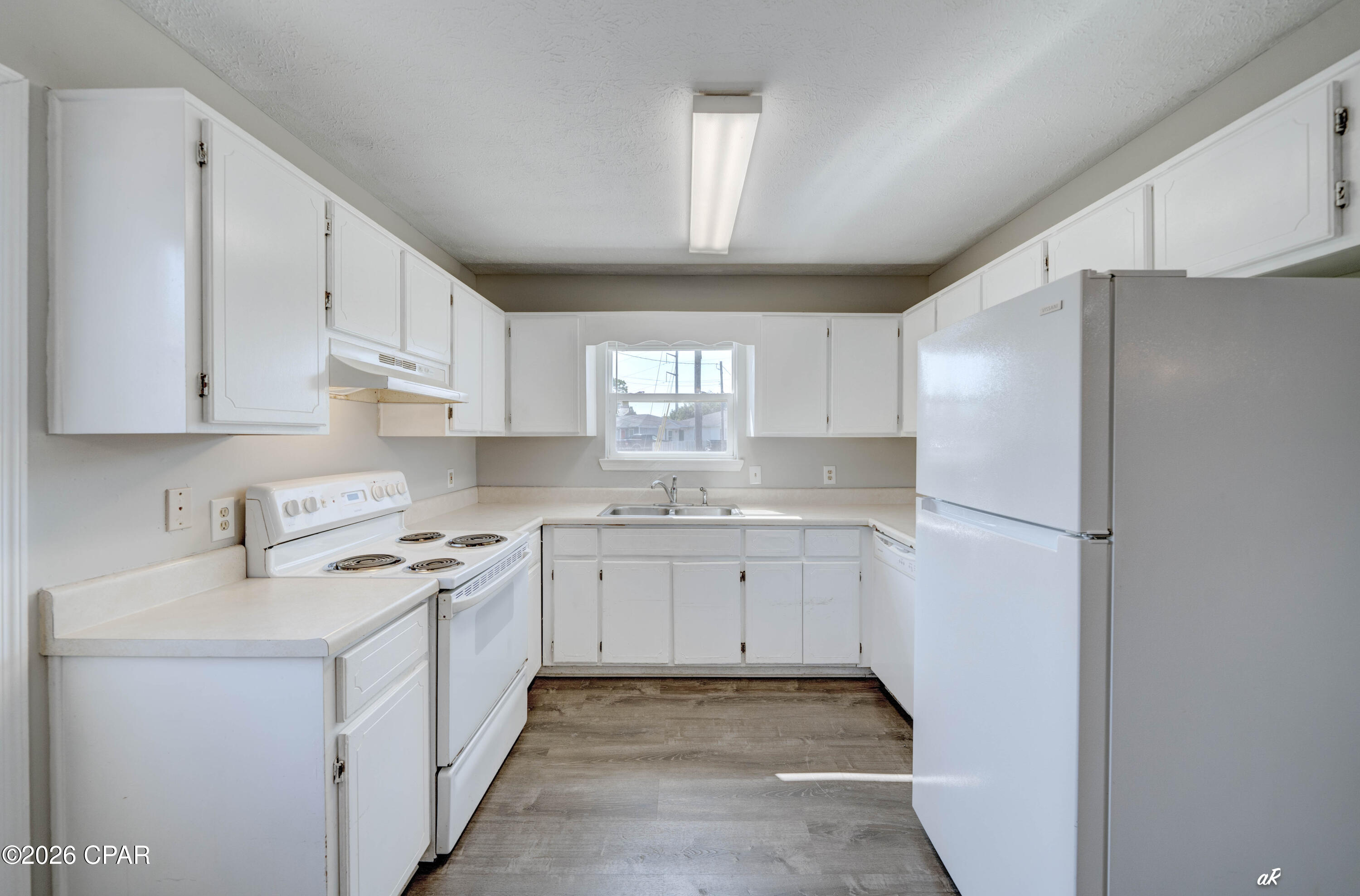 [No Recorded Subdiv] - Residential Lease