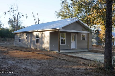 A home in Grand Ridge