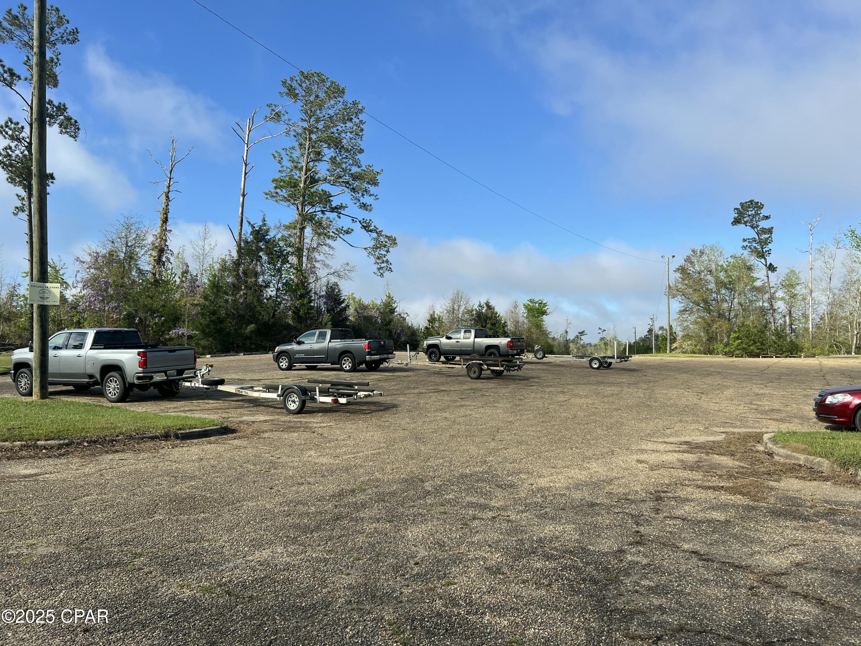 Sneads, Florida 32460, United States, 3 Bedrooms Bedrooms, ,2 BathroomsBathrooms,Residential,Active,99668